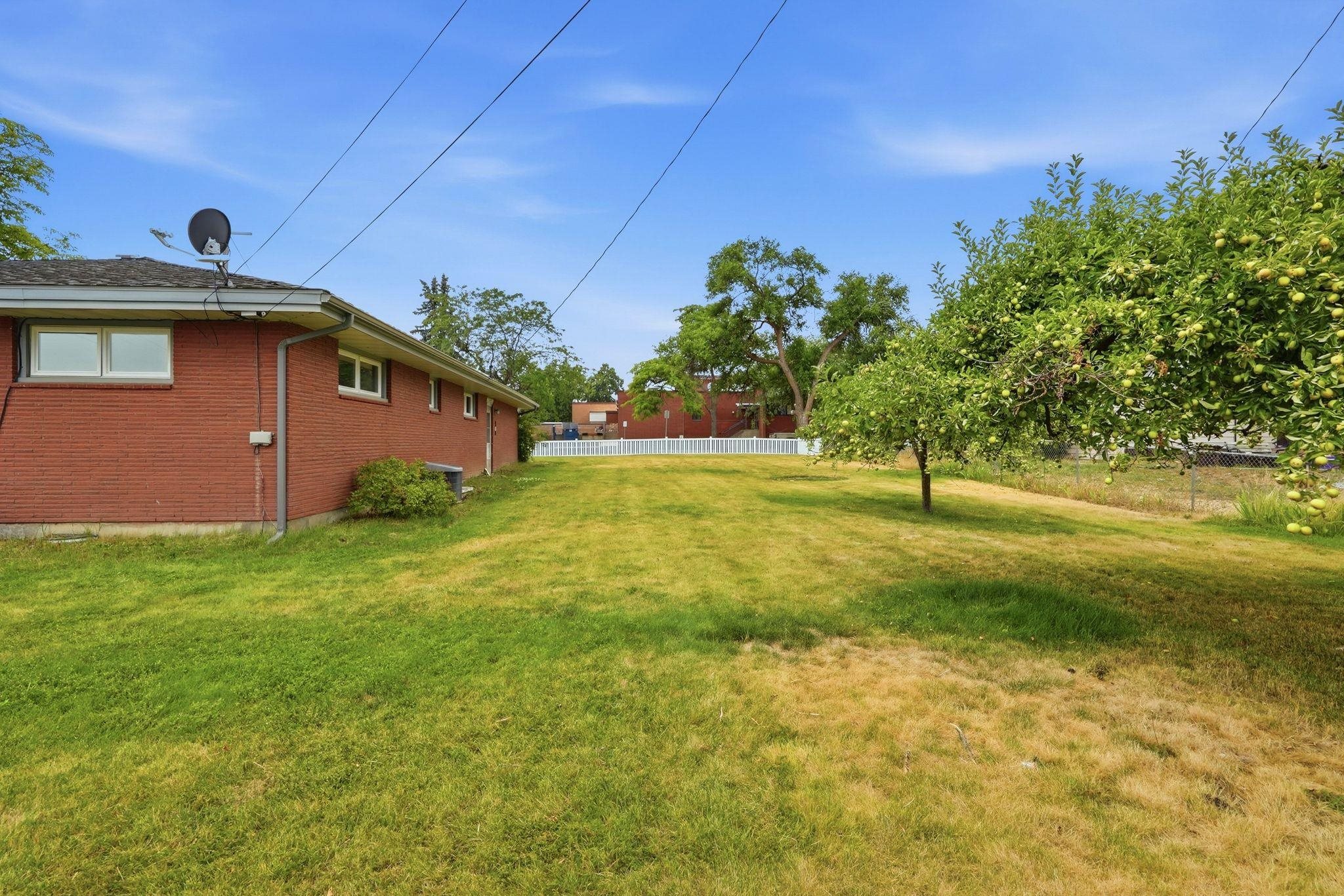 305 E Barker St - Photo 22