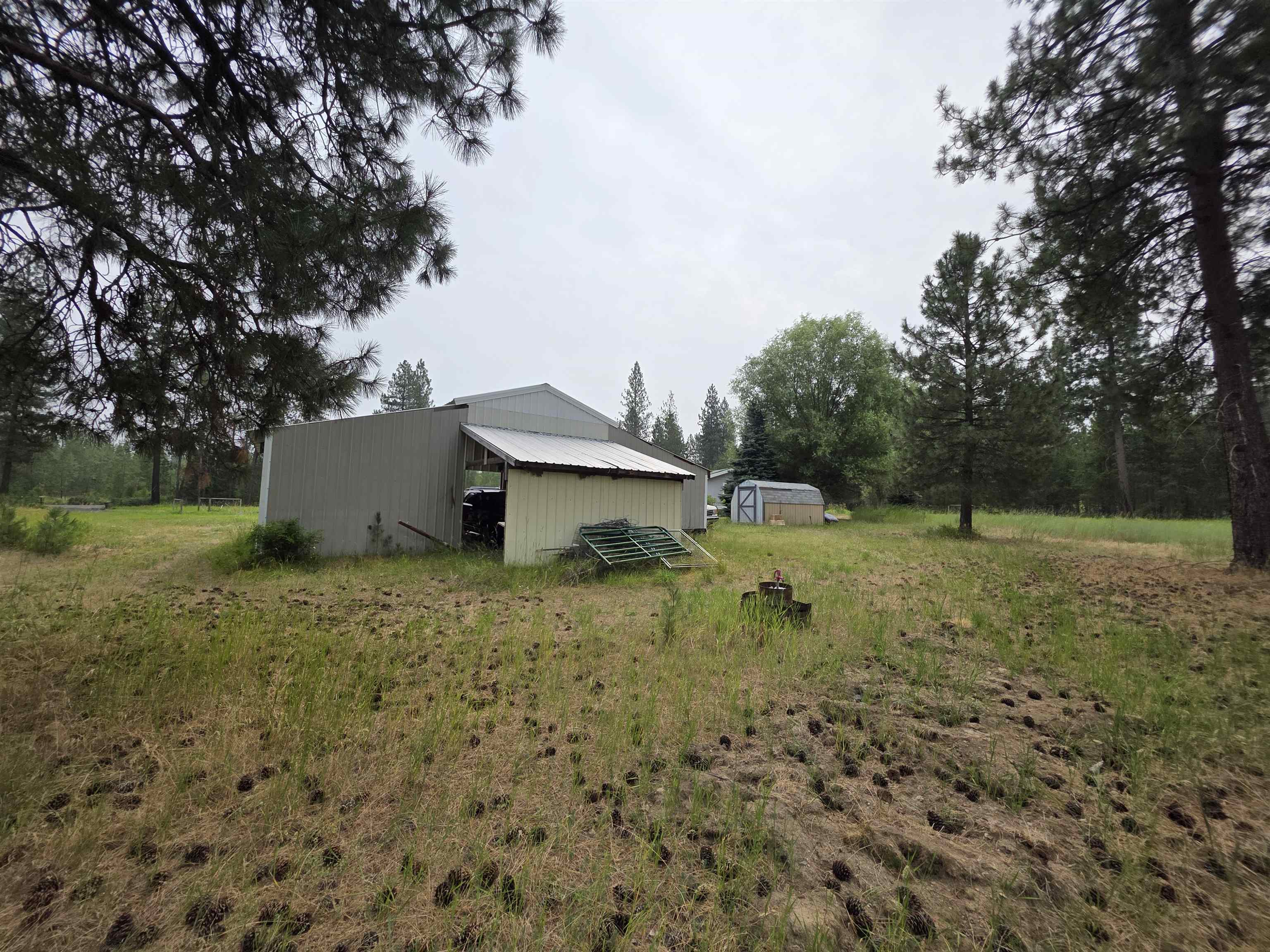40507 N Division Rd - Photo 17
