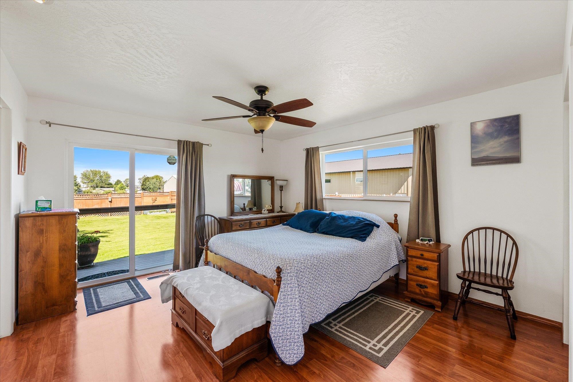 24106 Railroad Ave - Photo 13