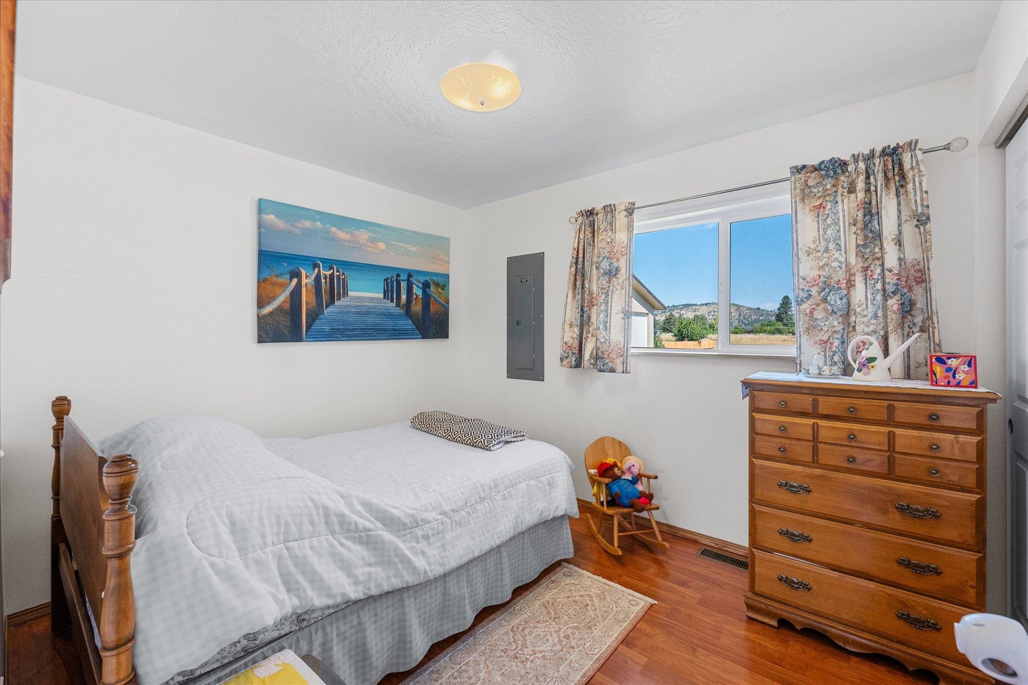 24106 Railroad Ave - Photo 16
