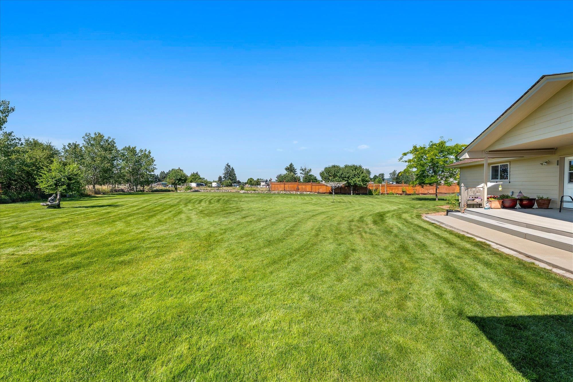 24106 Railroad Ave - Photo 23