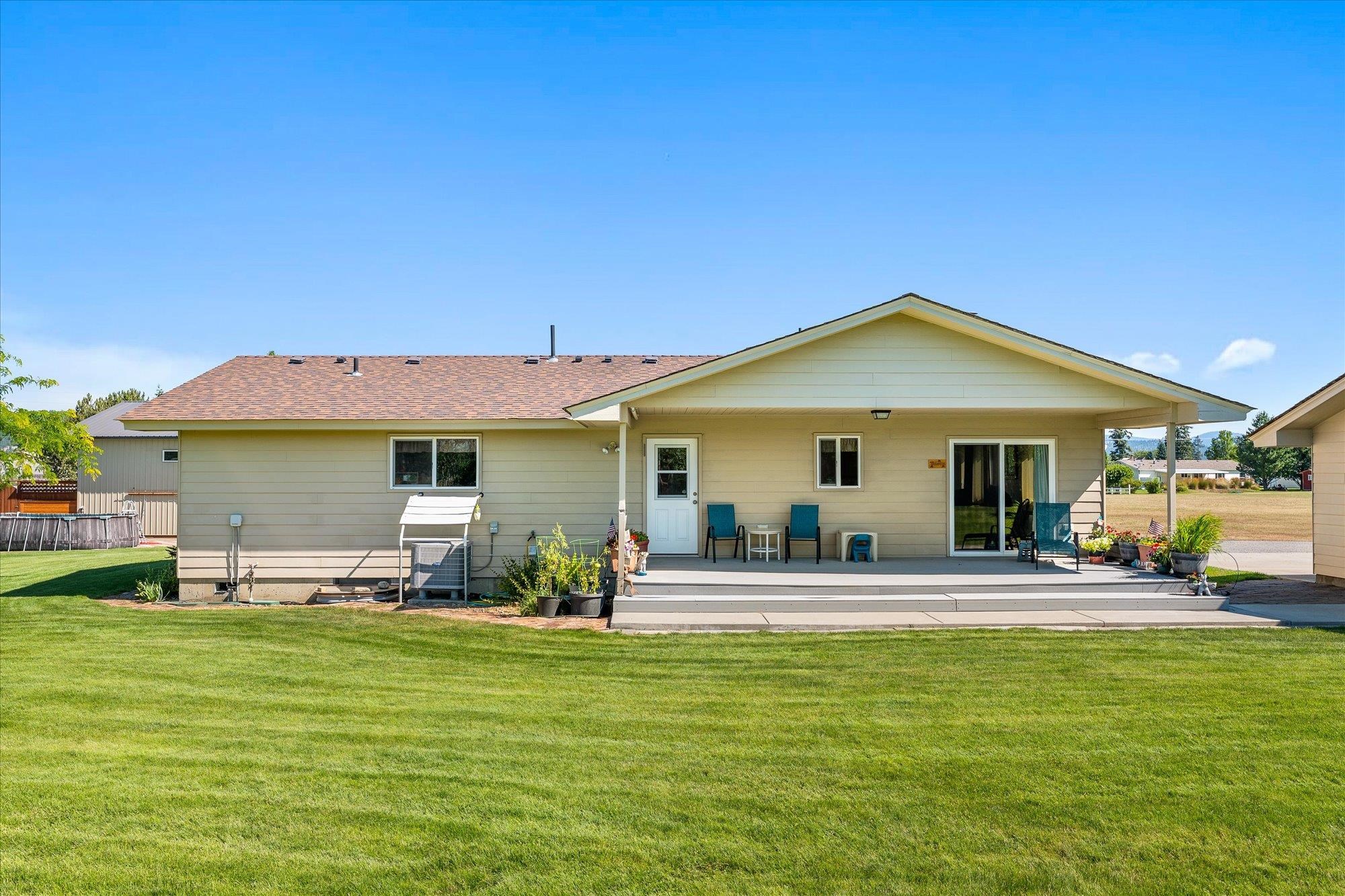 24106 Railroad Ave - Photo 24