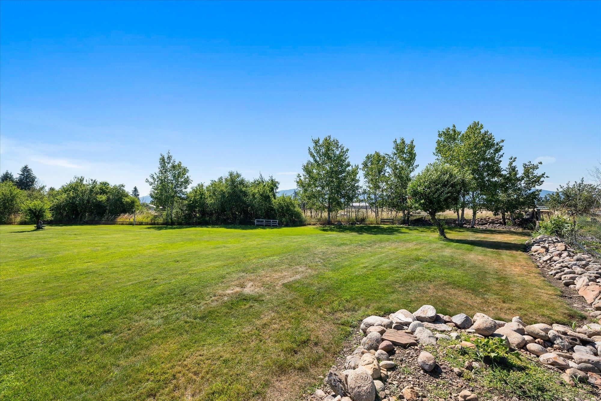 24106 Railroad Ave - Photo 27