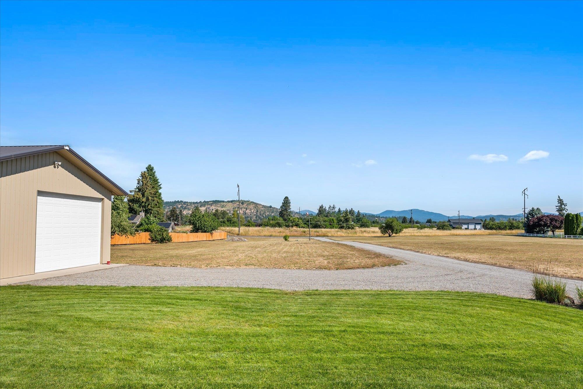24106 Railroad Ave - Photo 30