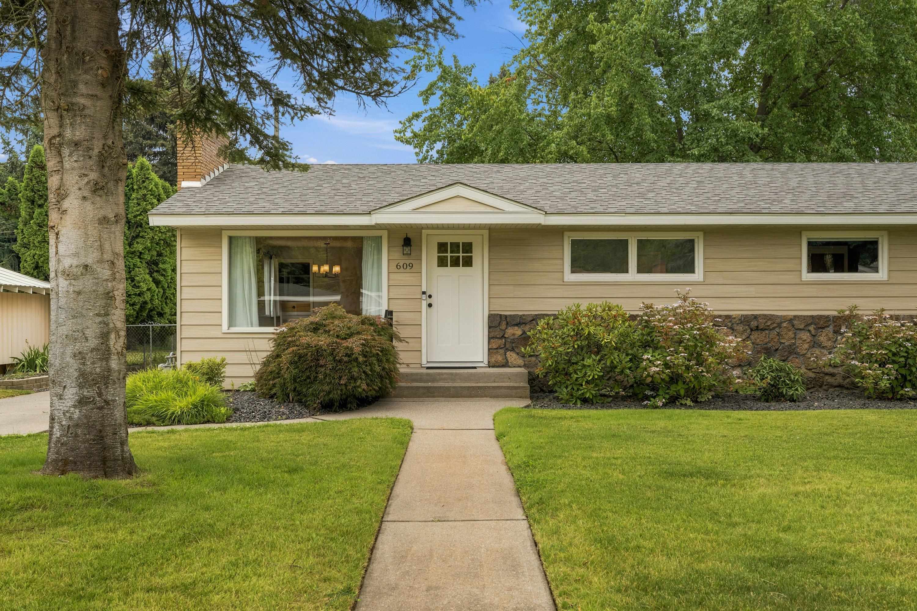 609 W Barnes Rd - Photo 3