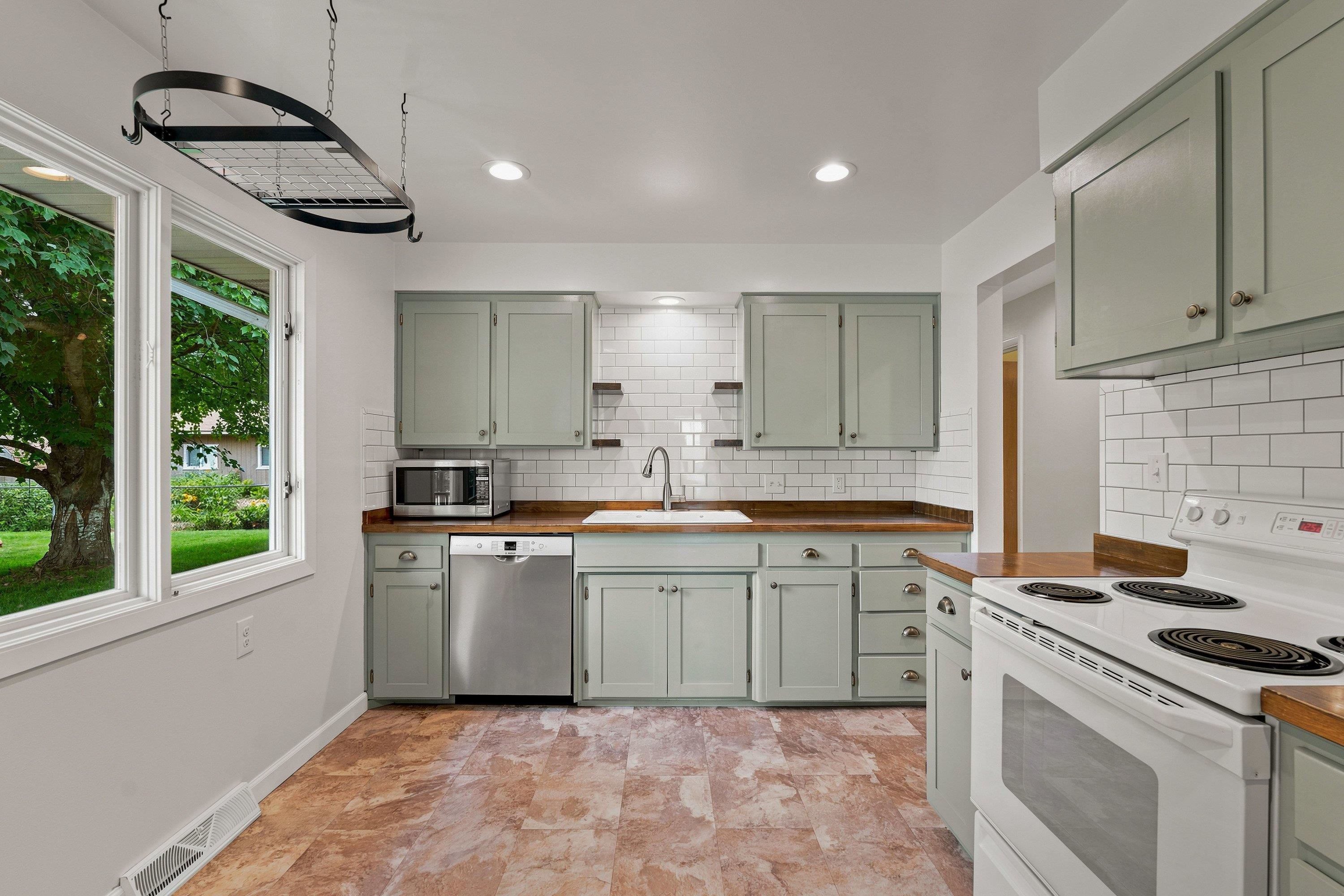 609 W Barnes Rd - Photo 10