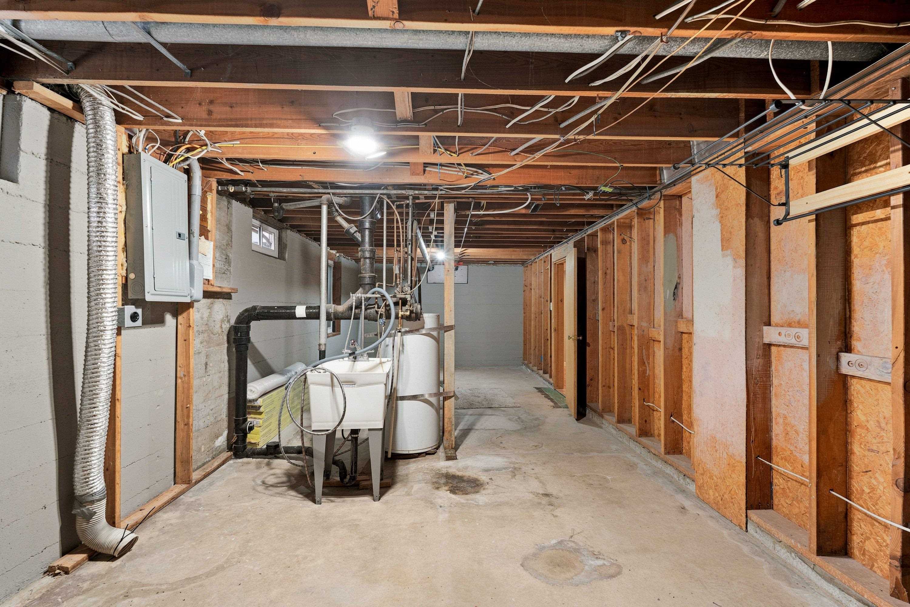 609 W Barnes Rd - Photo 23
