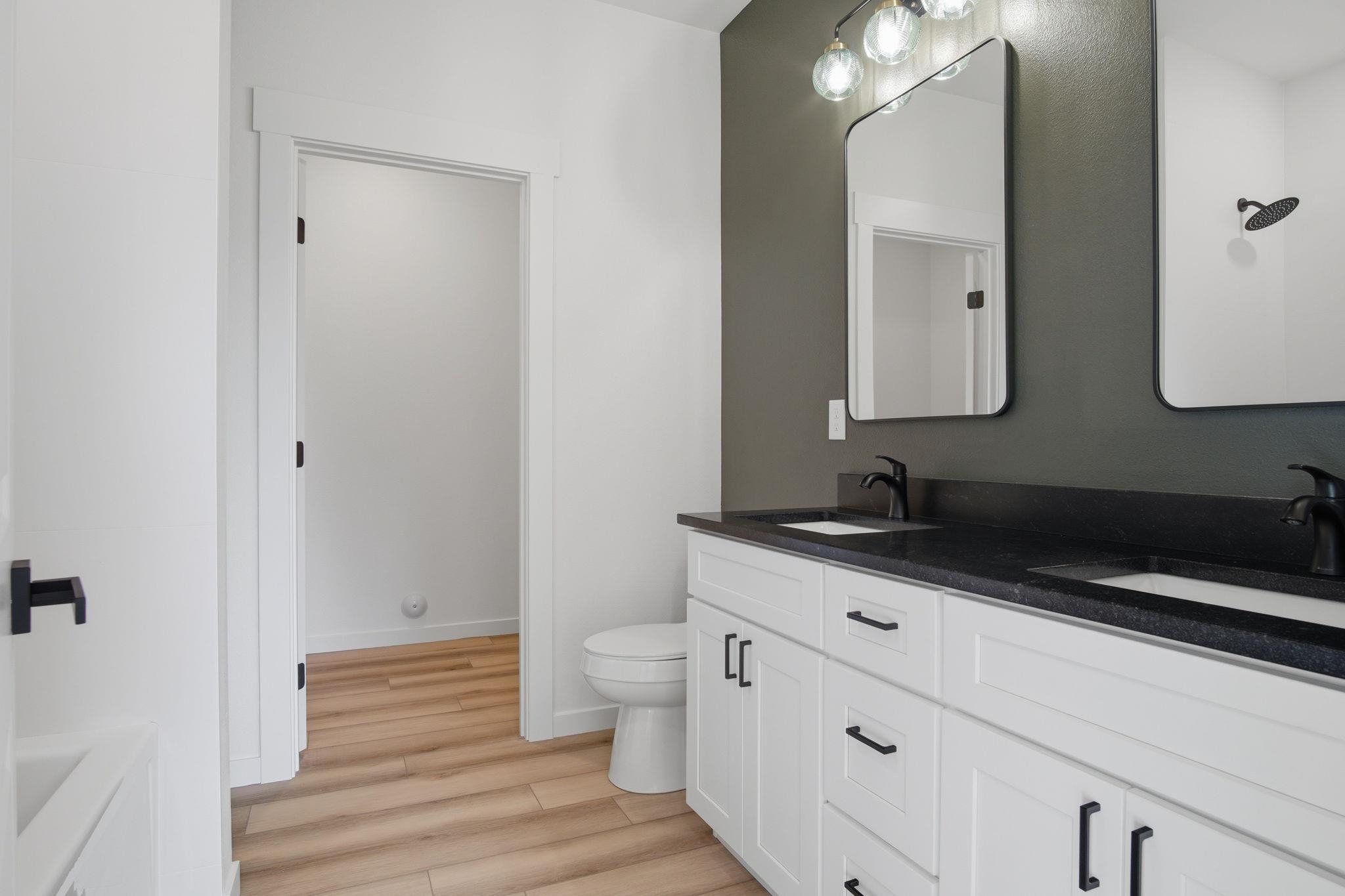 1702 5TH St - Photo 11