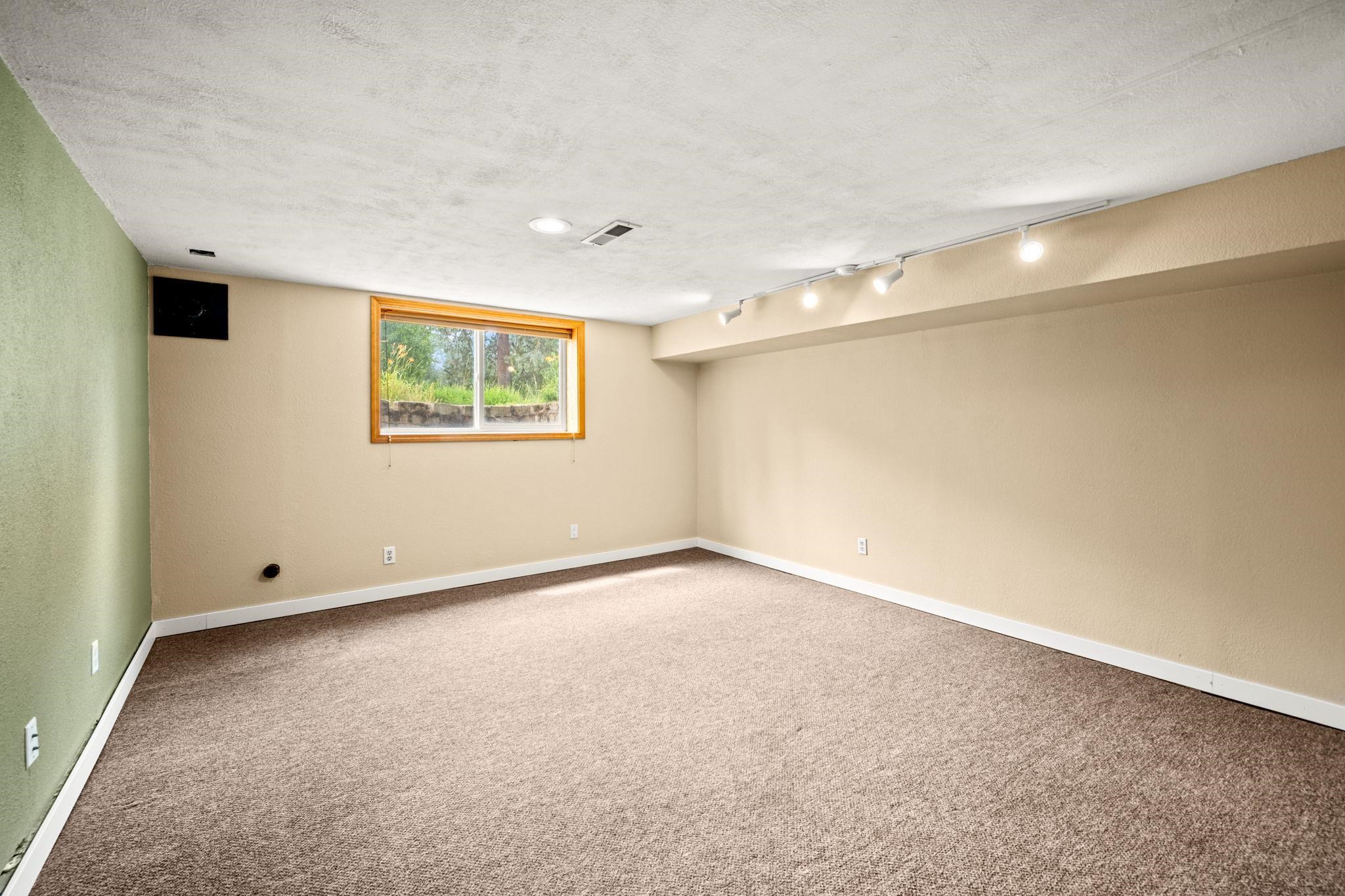 8511 E Hamilton Rd - Photo 33