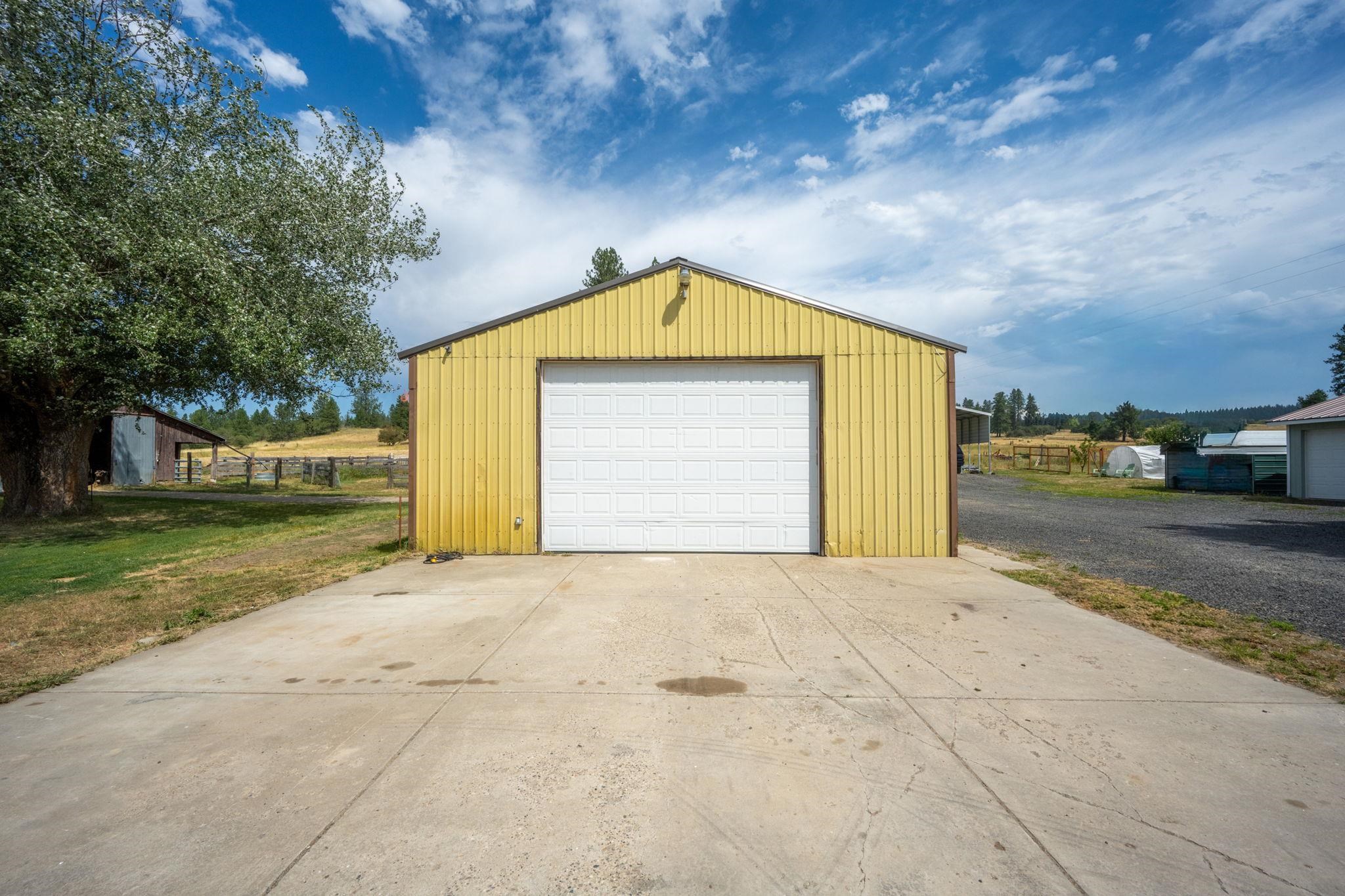8511 E Hamilton Rd - Photo 40