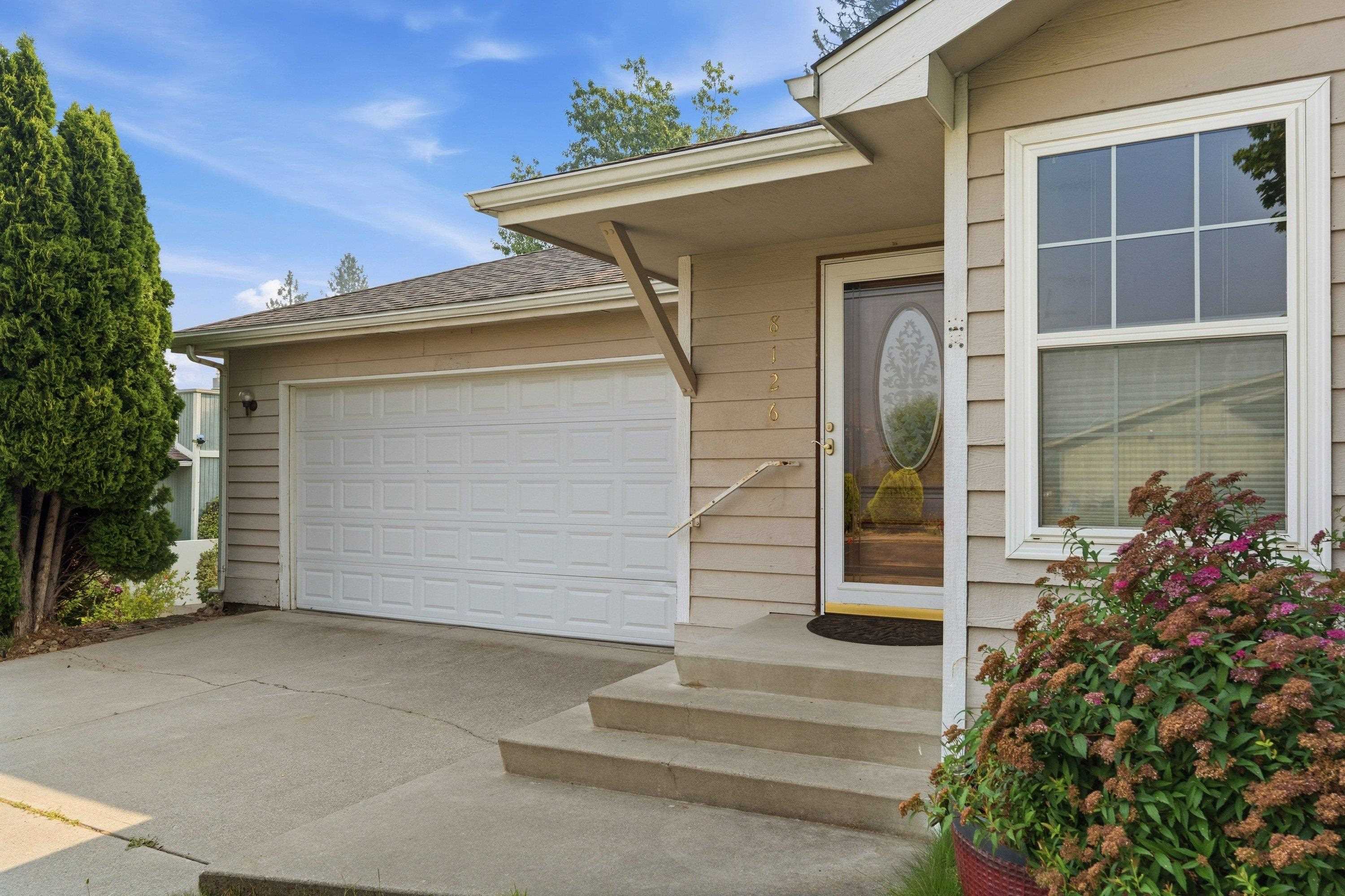 8126 N COLTON St - Photo 5