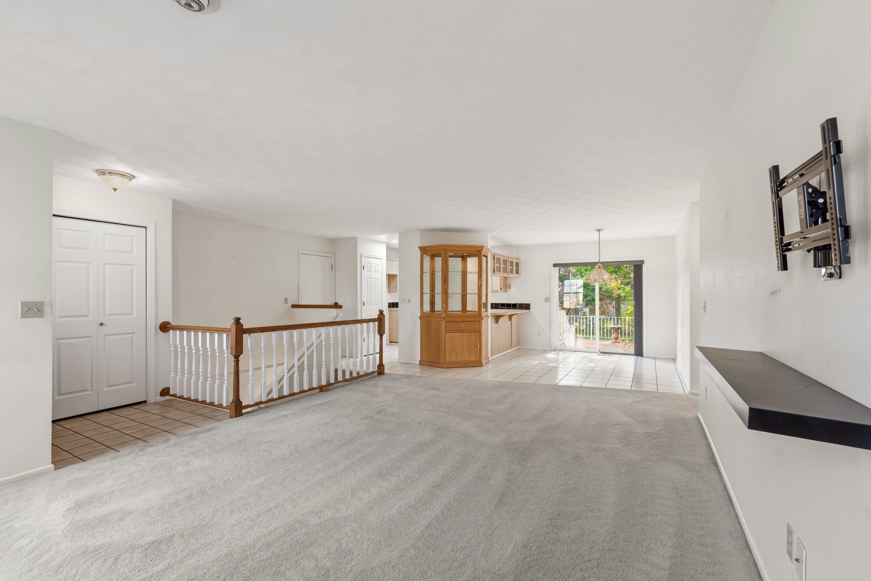 8126 N COLTON St - Photo 9