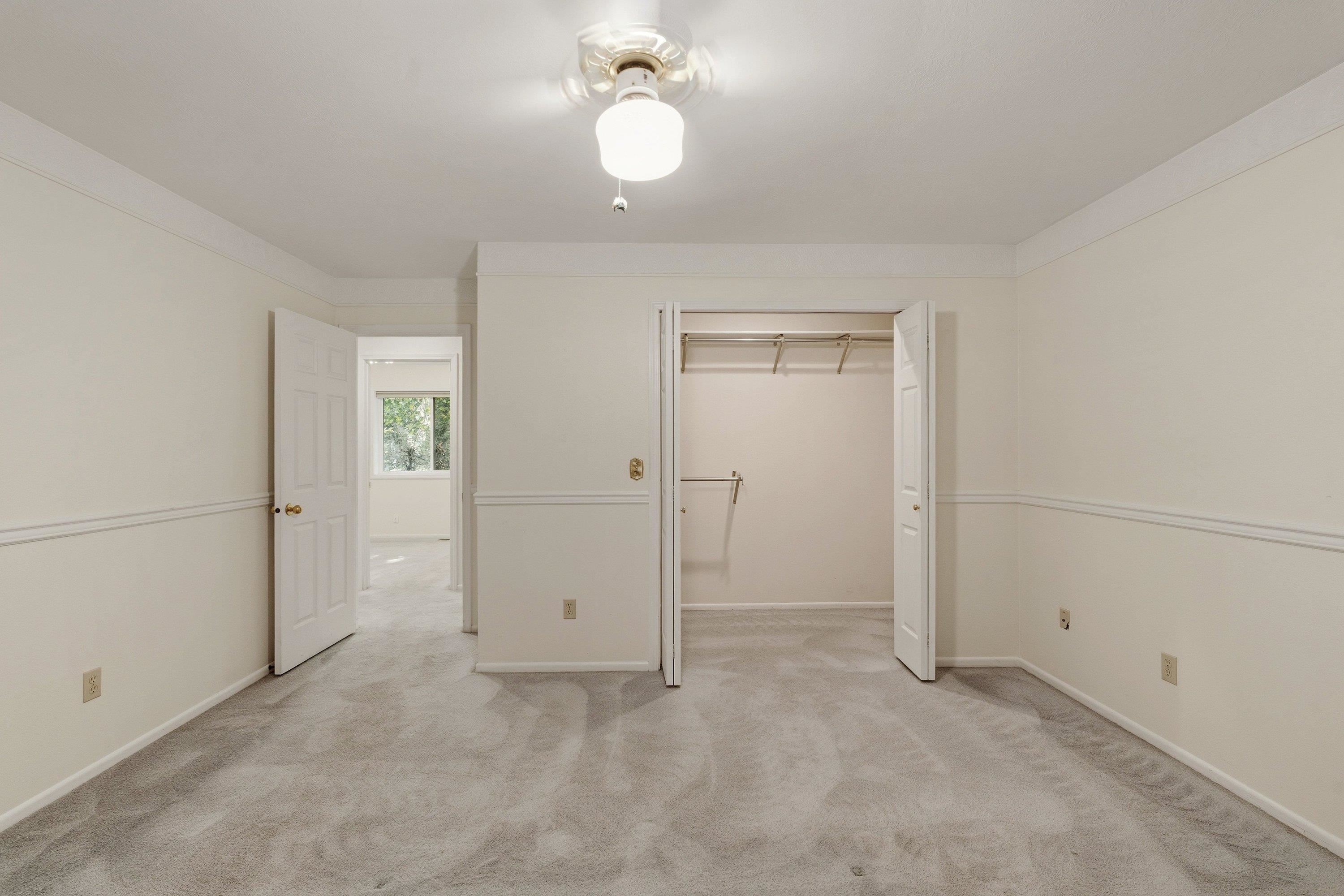 8126 N COLTON St - Photo 21