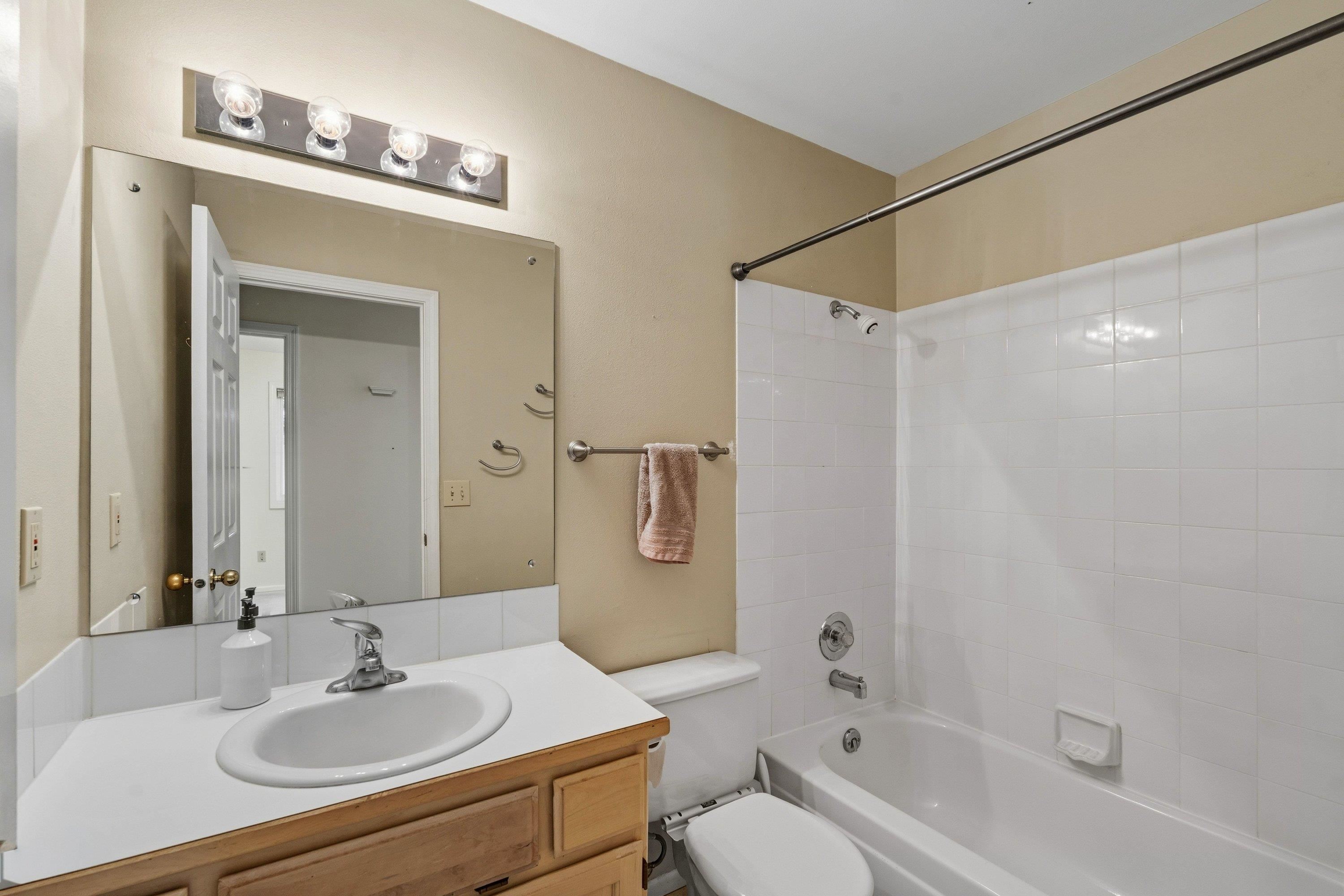 8126 N COLTON St - Photo 26