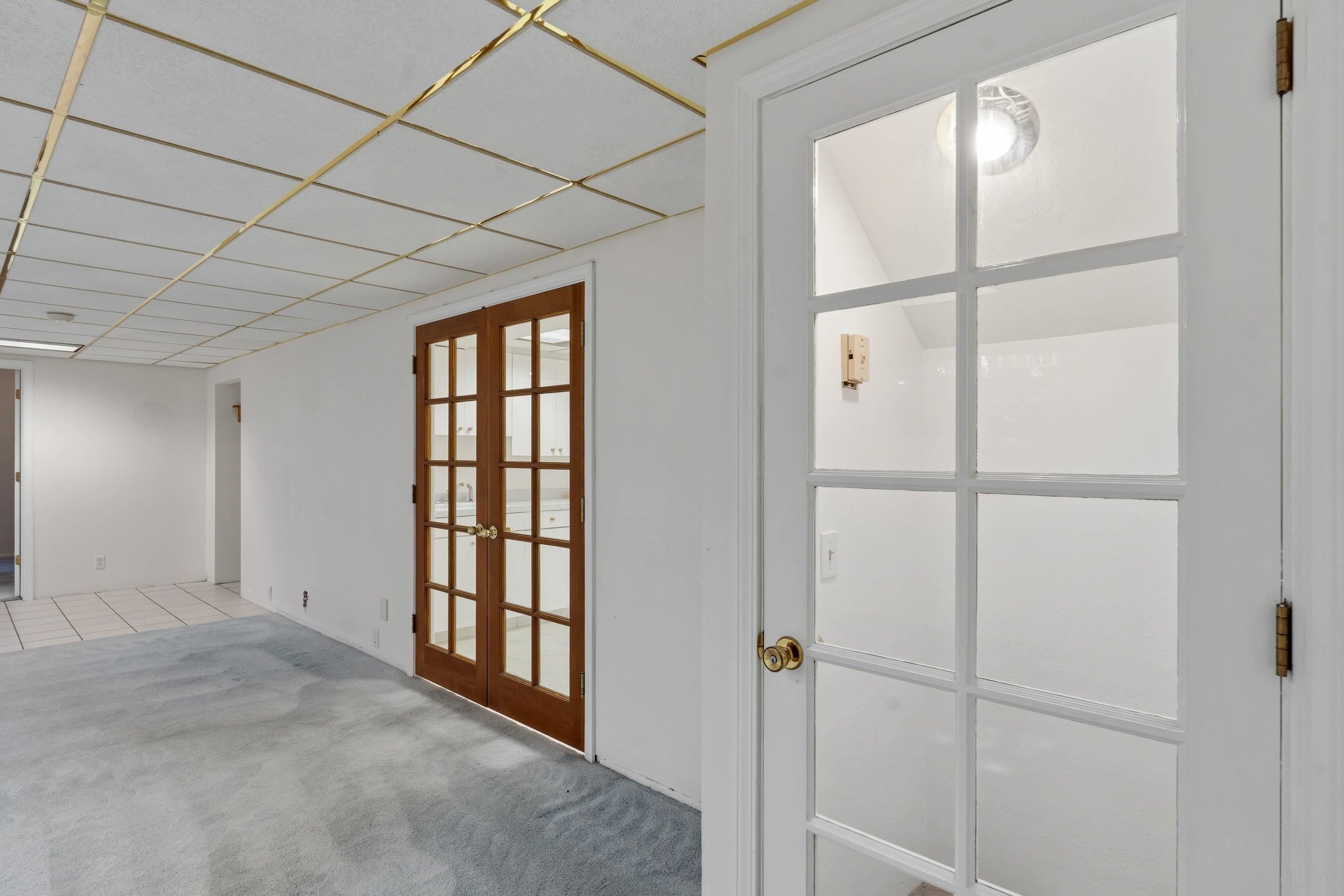 8126 N COLTON St - Photo 32