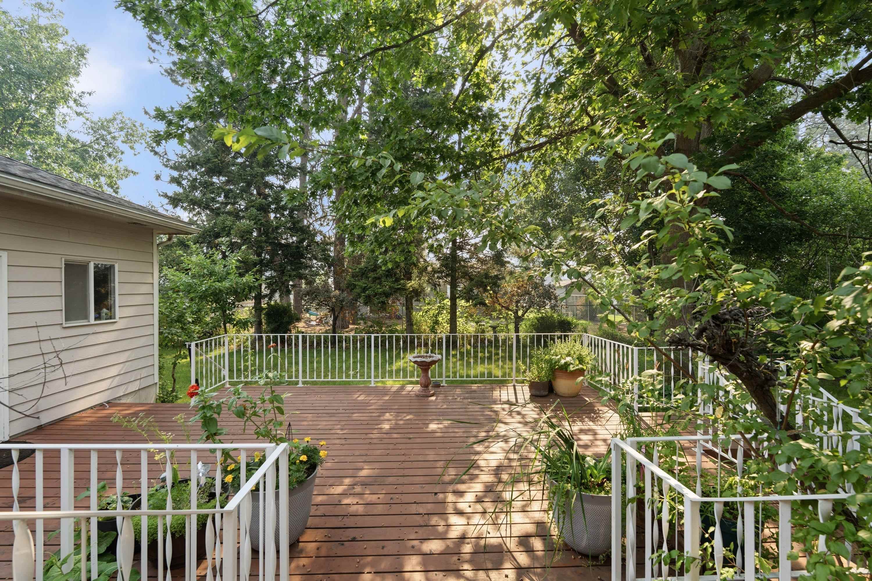 8126 N COLTON St - Photo 42