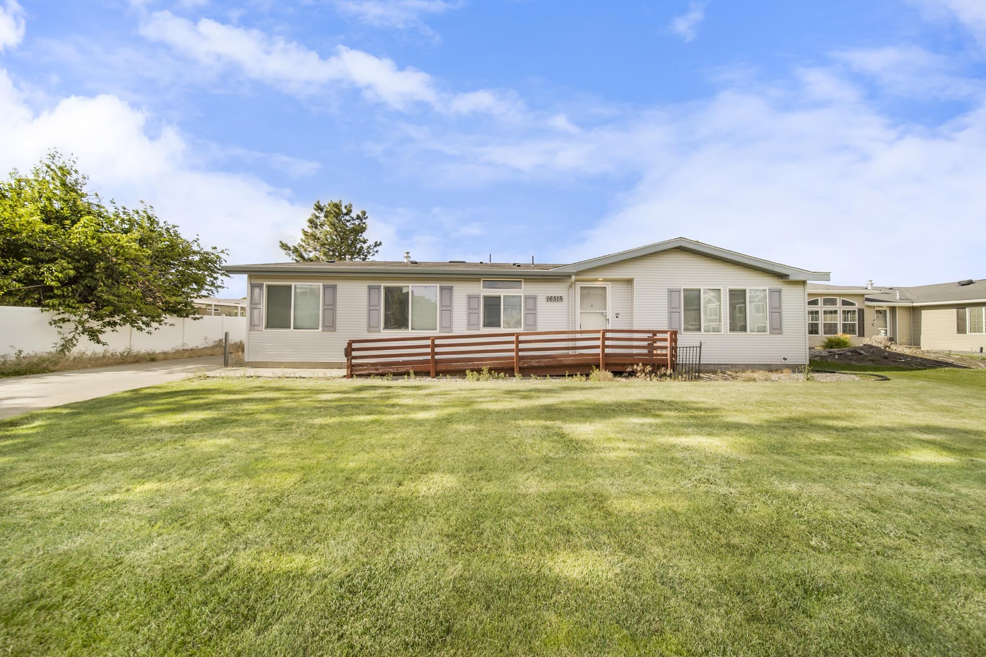 16515 E Main Ave - Photo 1