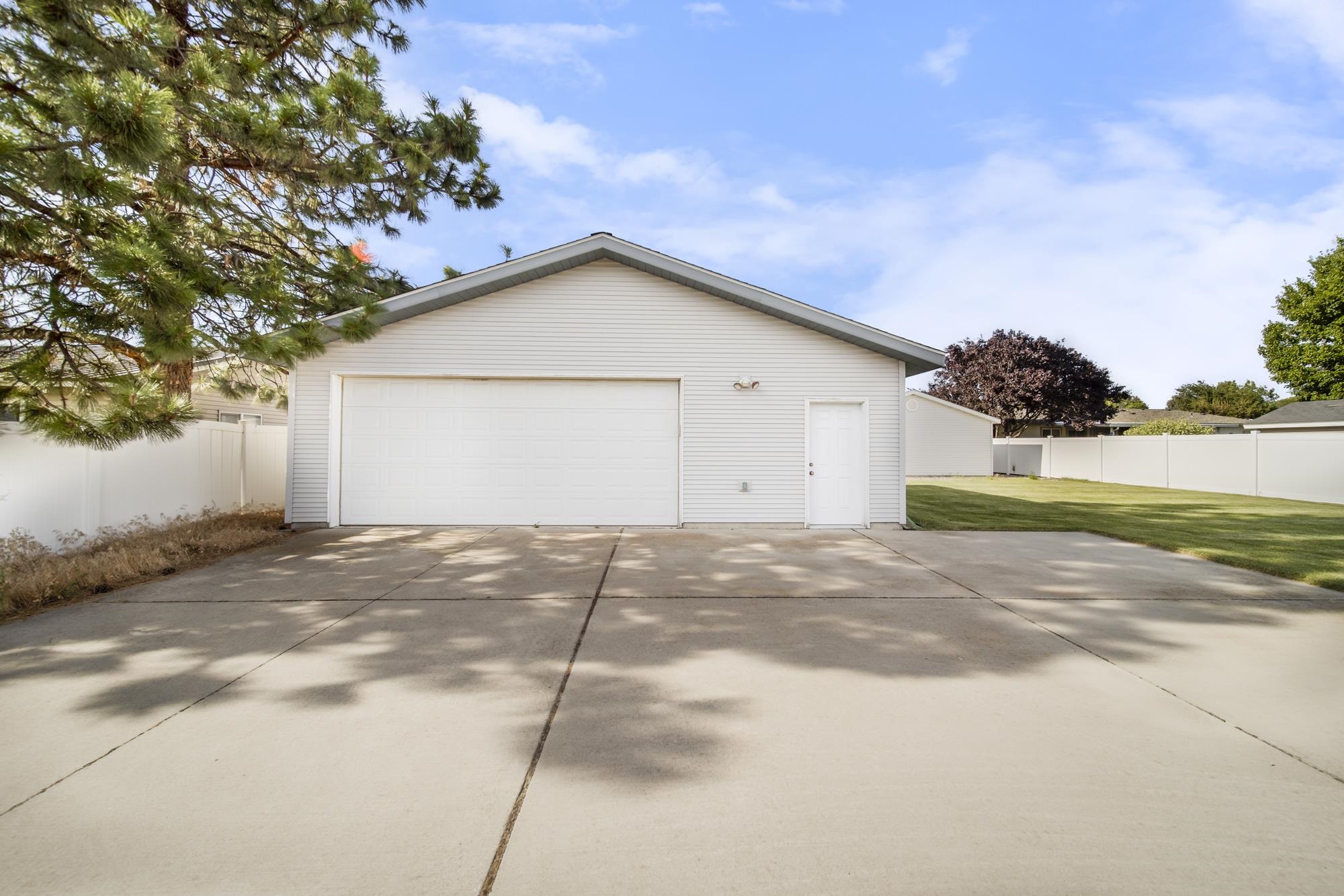 16515 E Main Ave - Photo 26