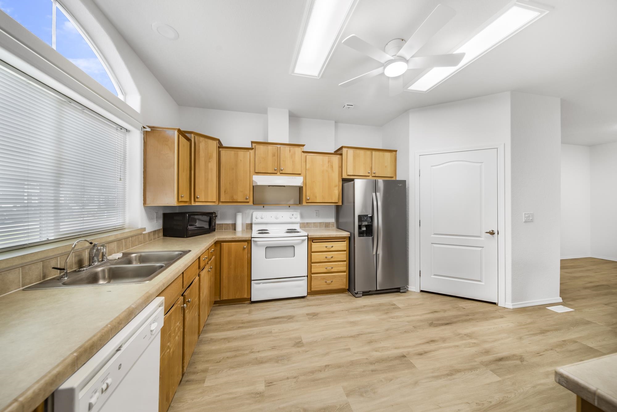 16515 E Main Ave - Photo 6