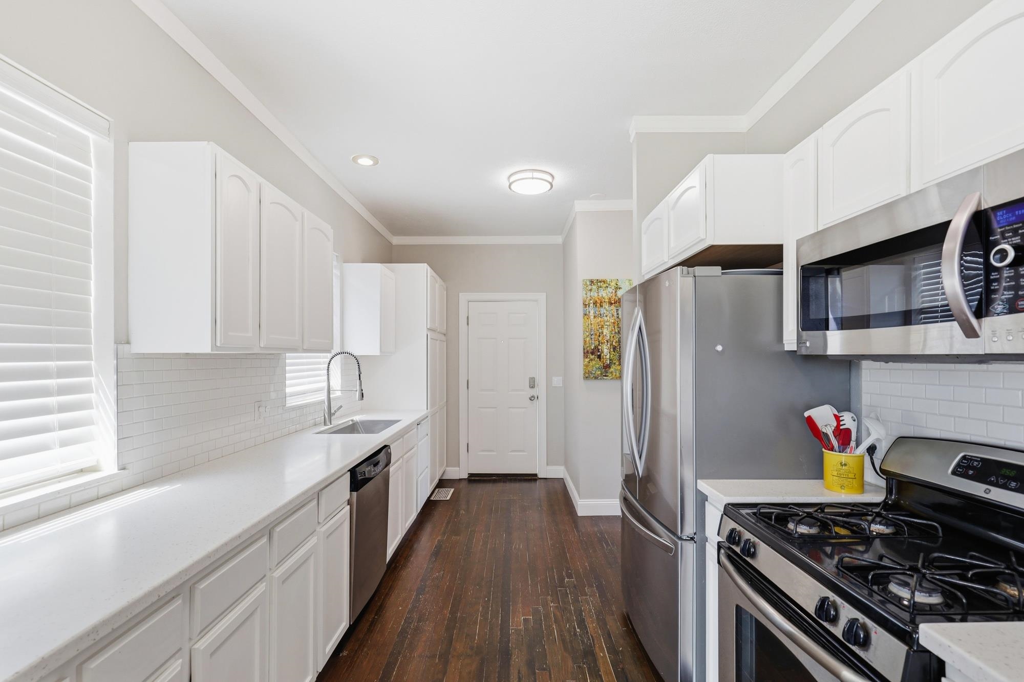 2403 N Perry St - Photo 7