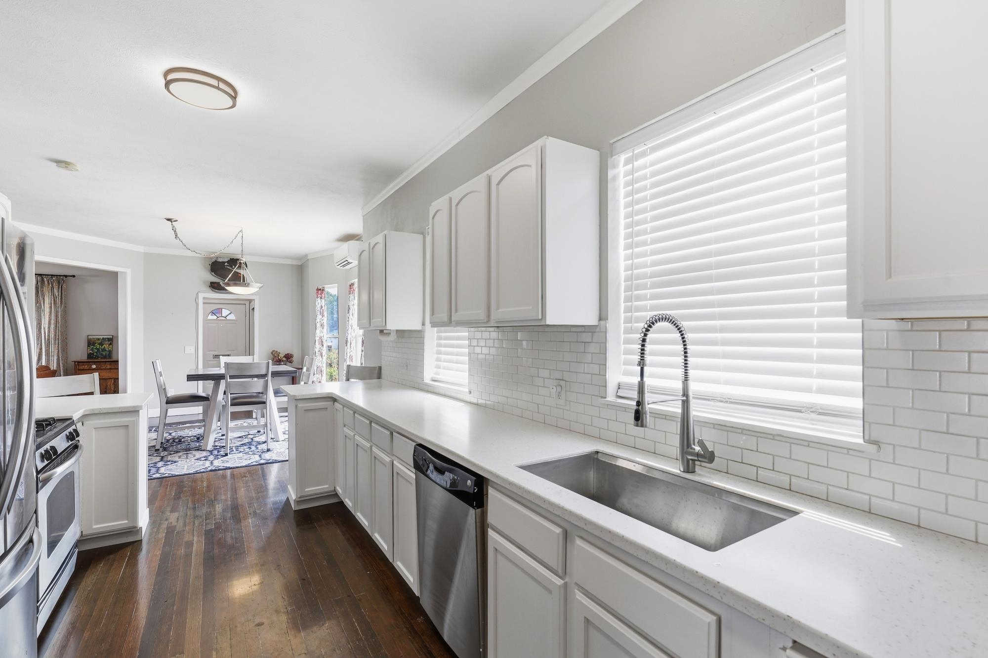 2403 N Perry St - Photo 8