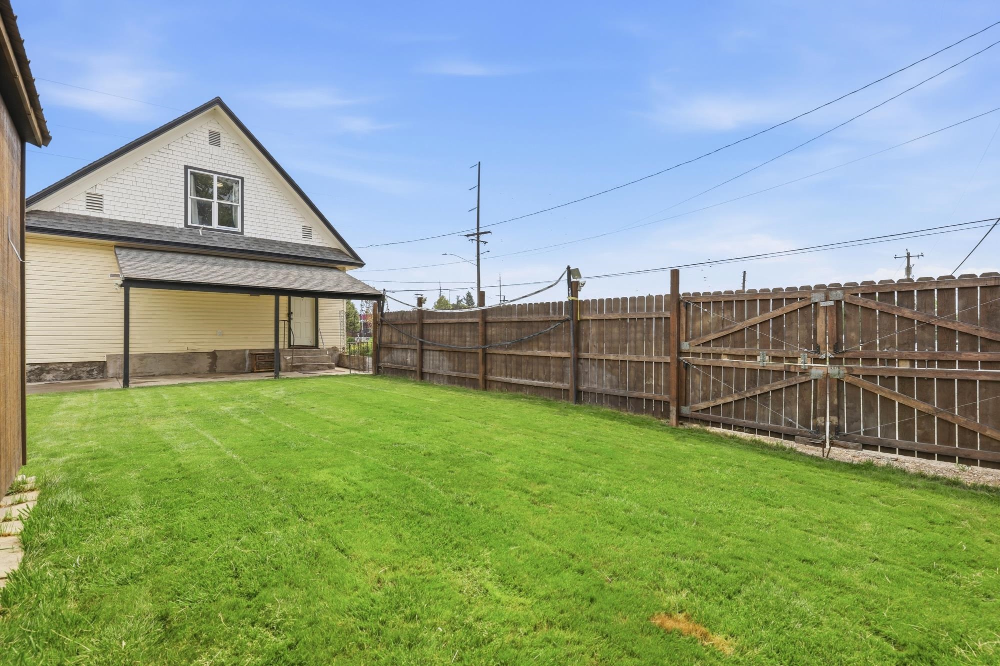 2403 N Perry St - Photo 33