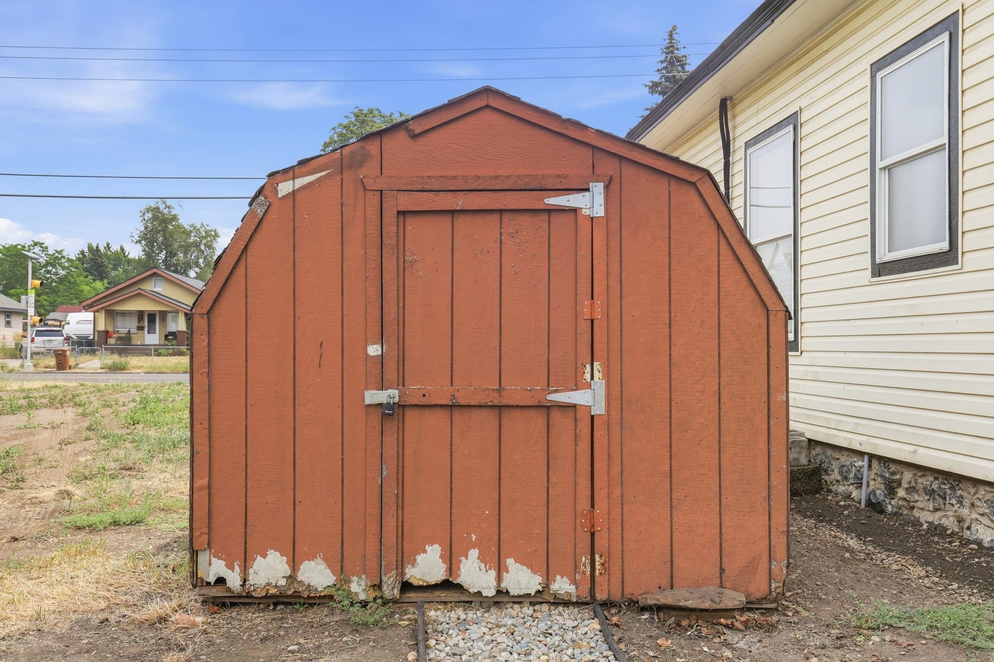 2403 N Perry St - Photo 34