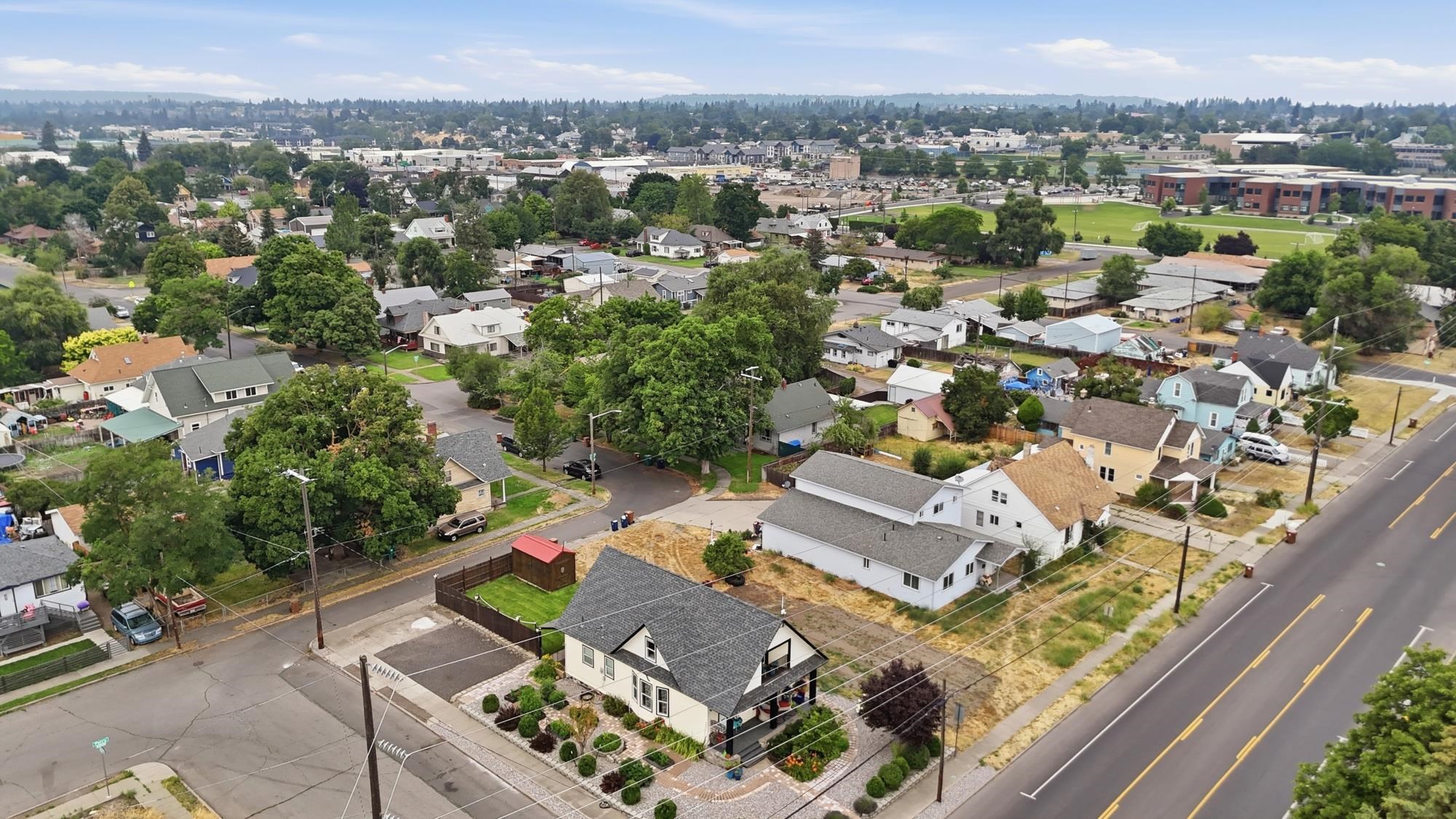 2403 N Perry St - Photo 41