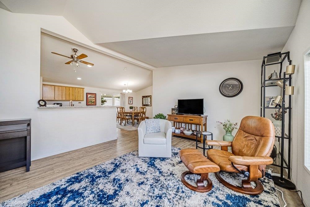 1725 N HODGES Ln - Photo 14
