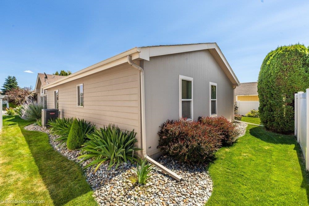 1725 N HODGES Ln - Photo 32