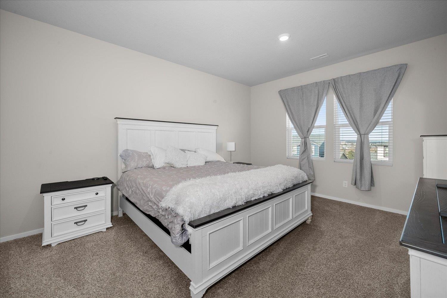 8018 S AVERY Rd - Photo 5