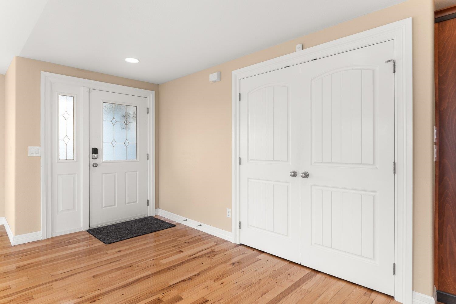 1009 S Bartholomew St - Photo 5