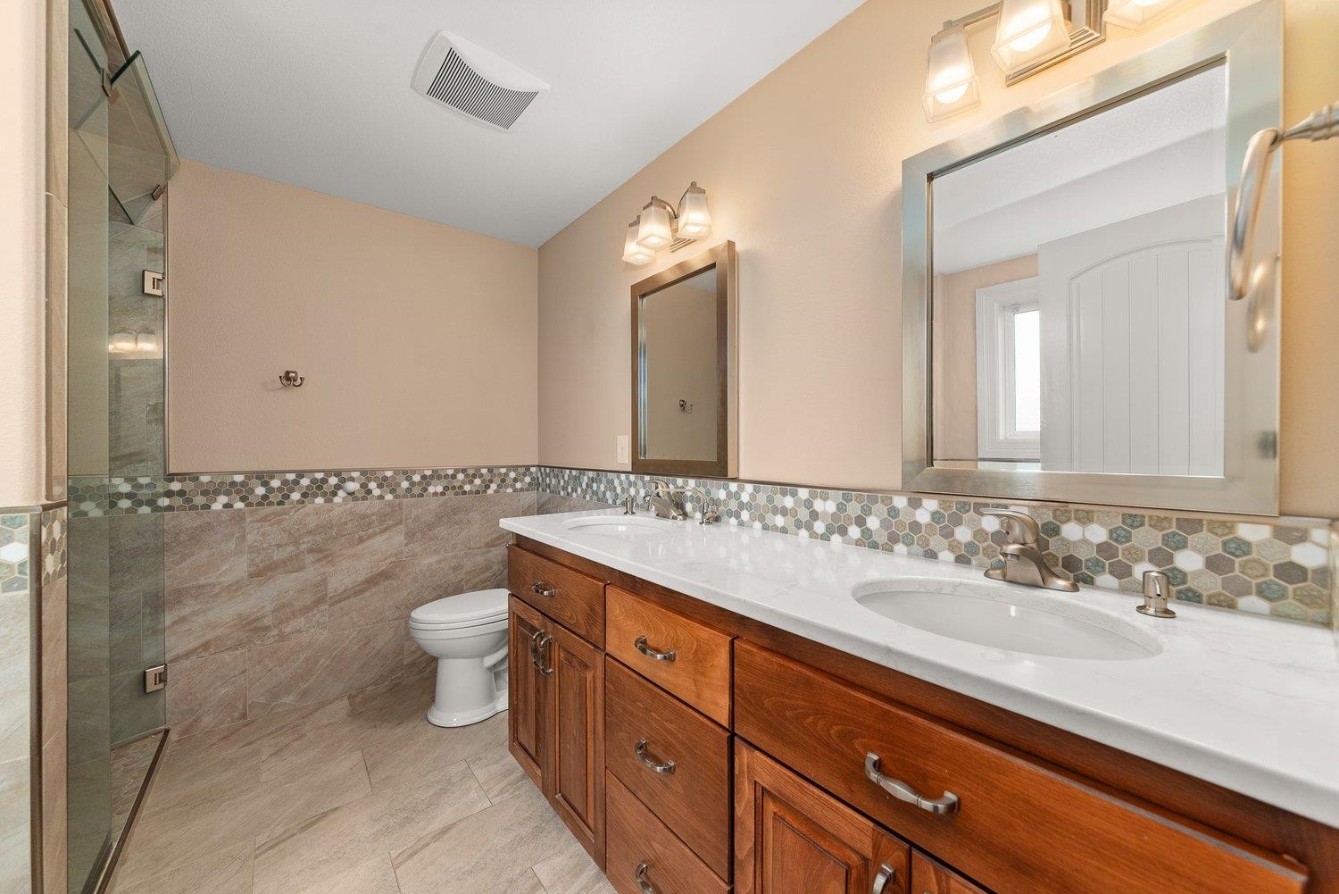 1009 S Bartholomew St - Photo 34