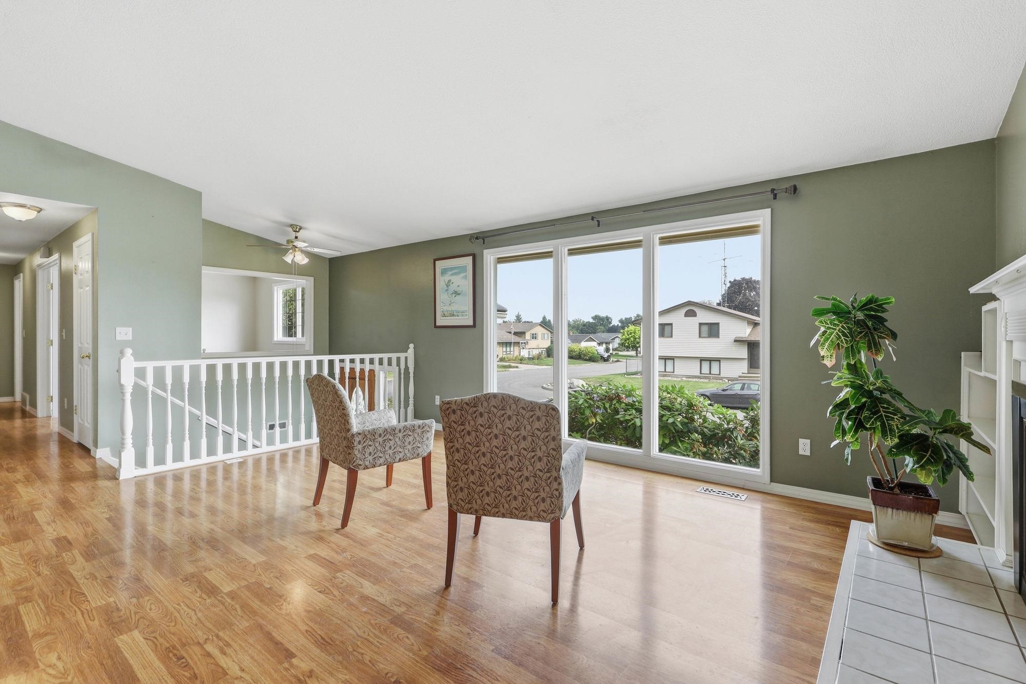 14312 E 7th Ave - Photo 5