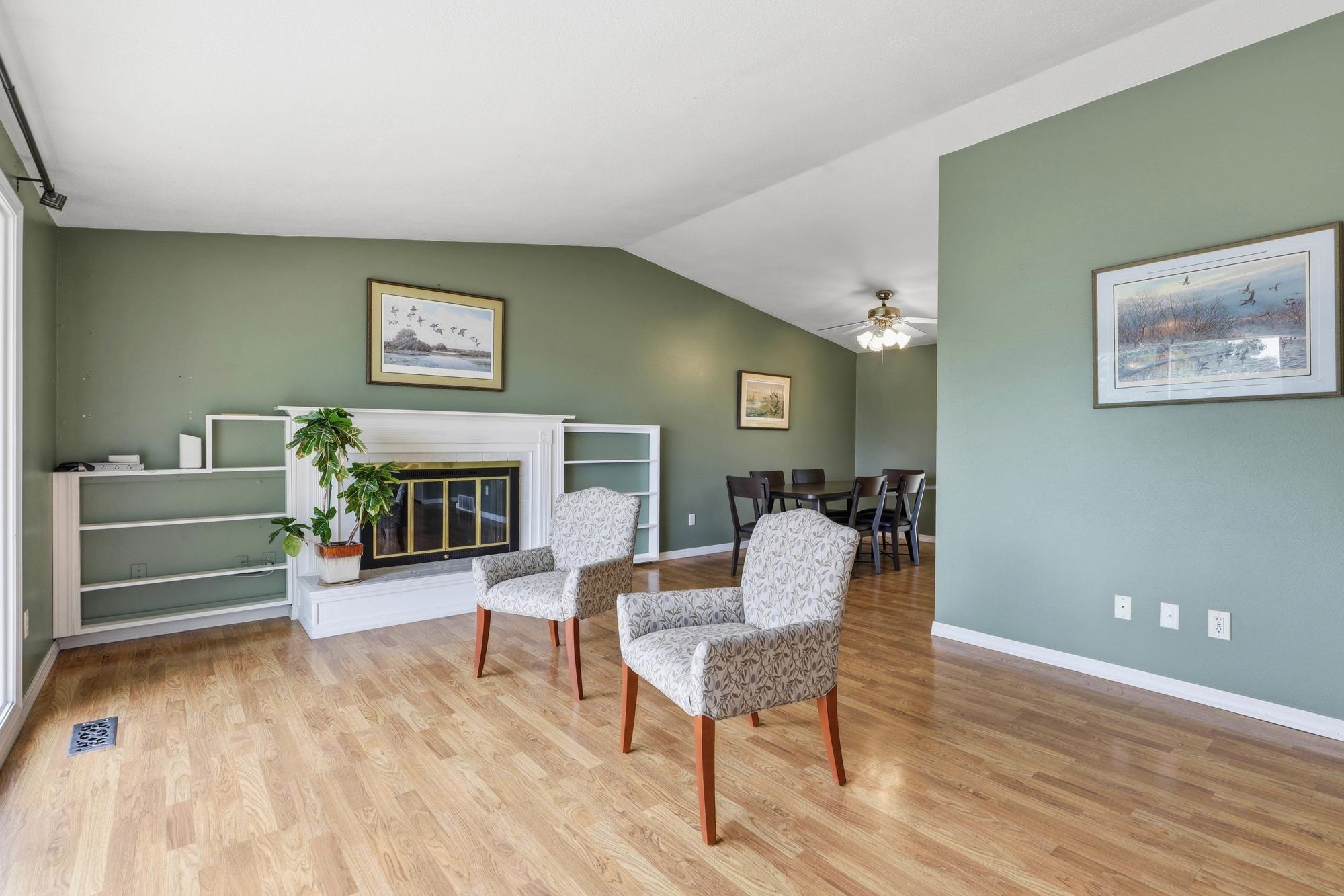 14312 E 7th Ave - Photo 6