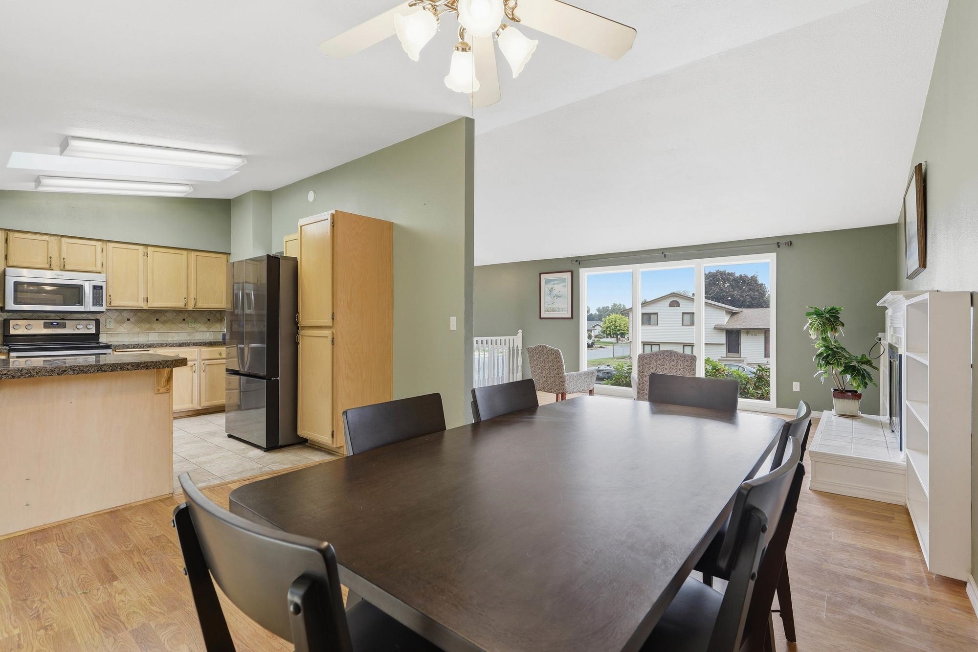 14312 E 7th Ave - Photo 9