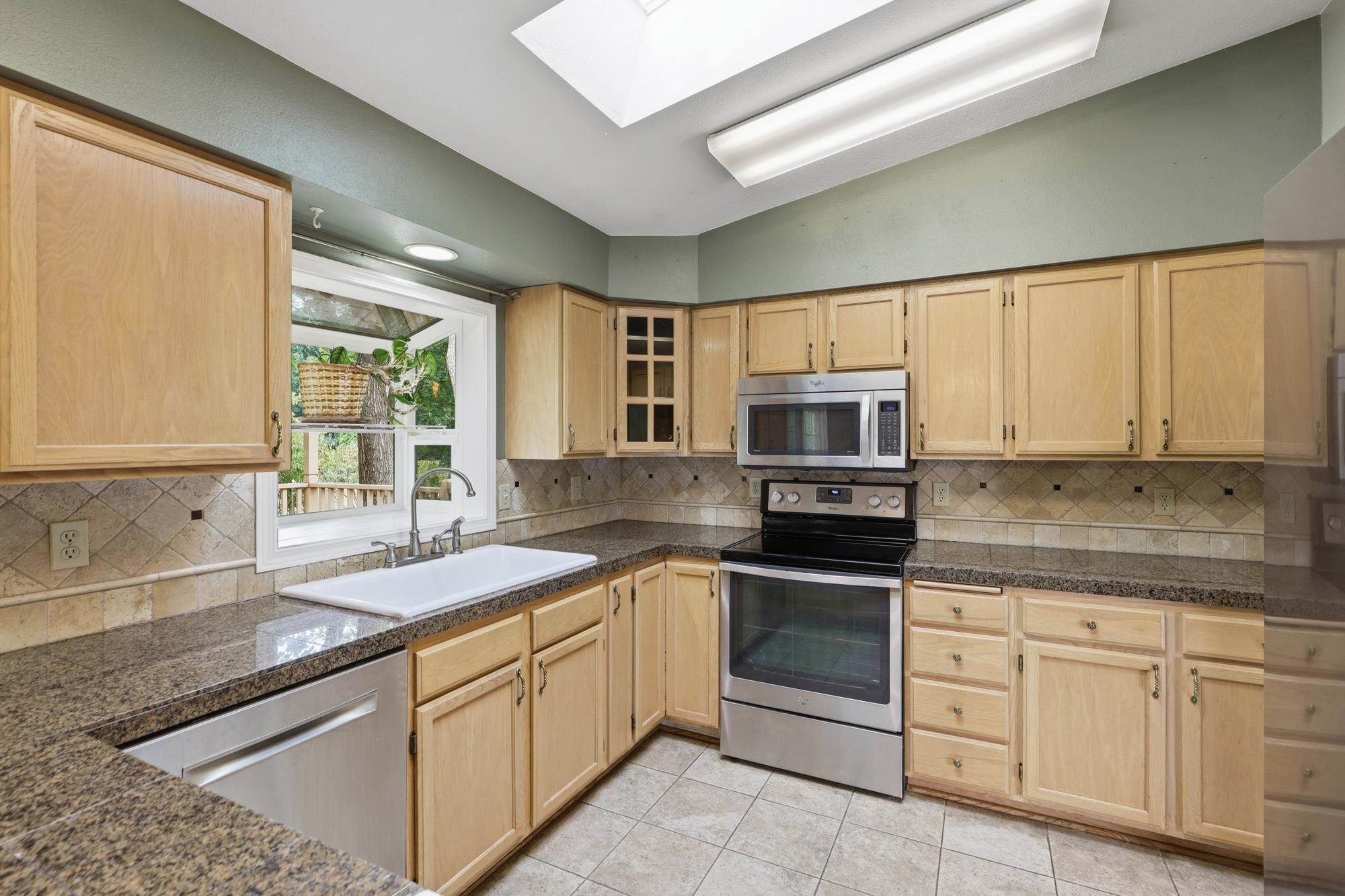 14312 E 7th Ave - Photo 11
