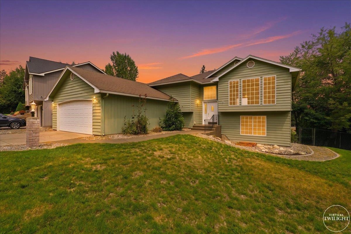 11405 E 42nd Ct - Photo 1