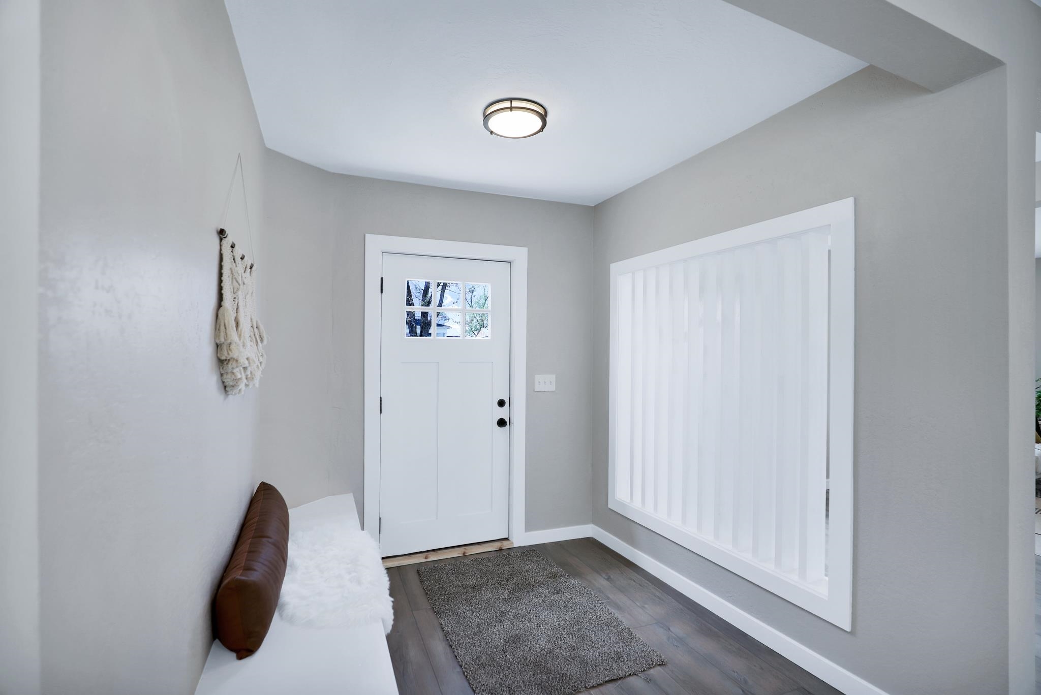 2434 E Wiscomb St - Photo 2