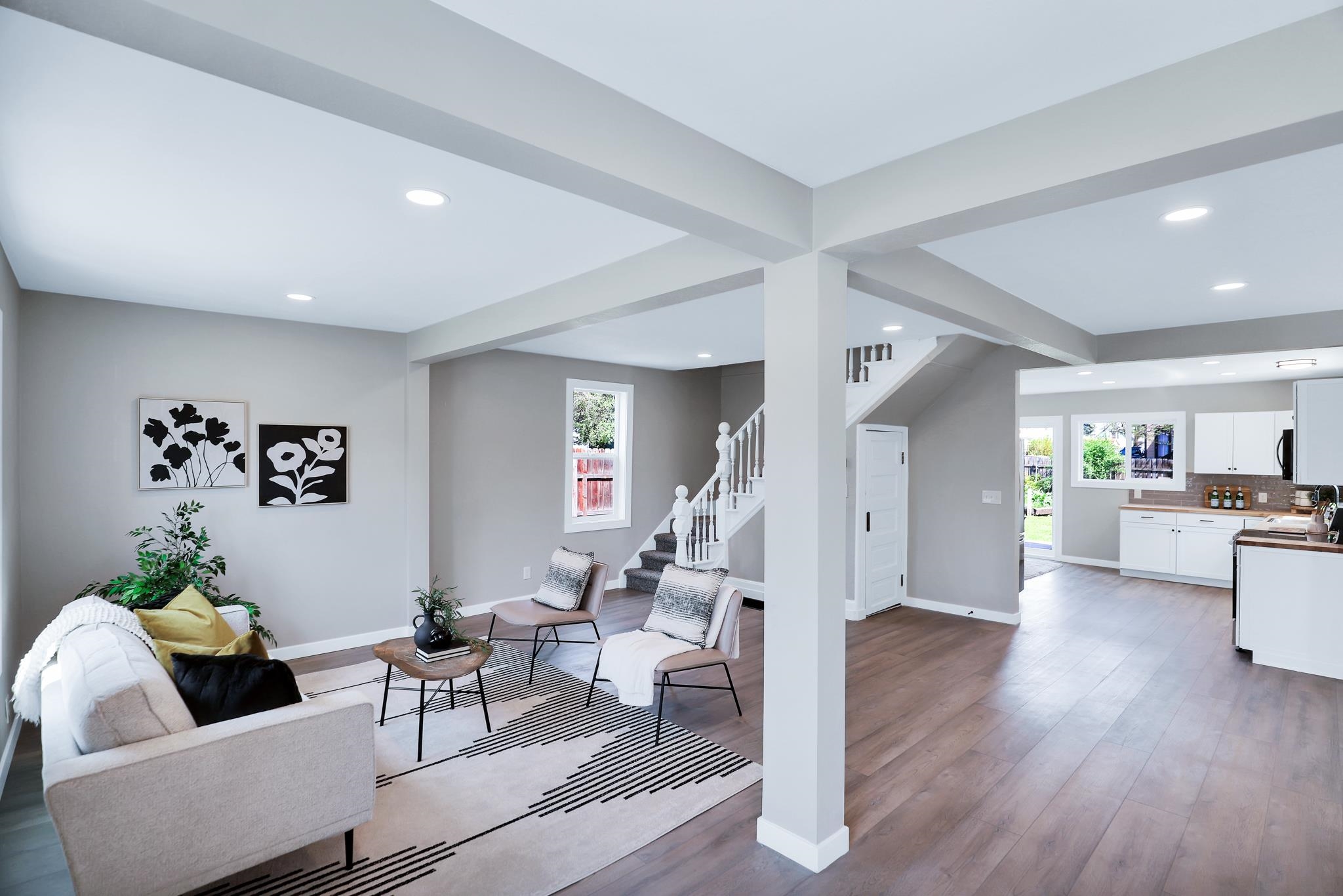 2434 E Wiscomb St - Photo 4