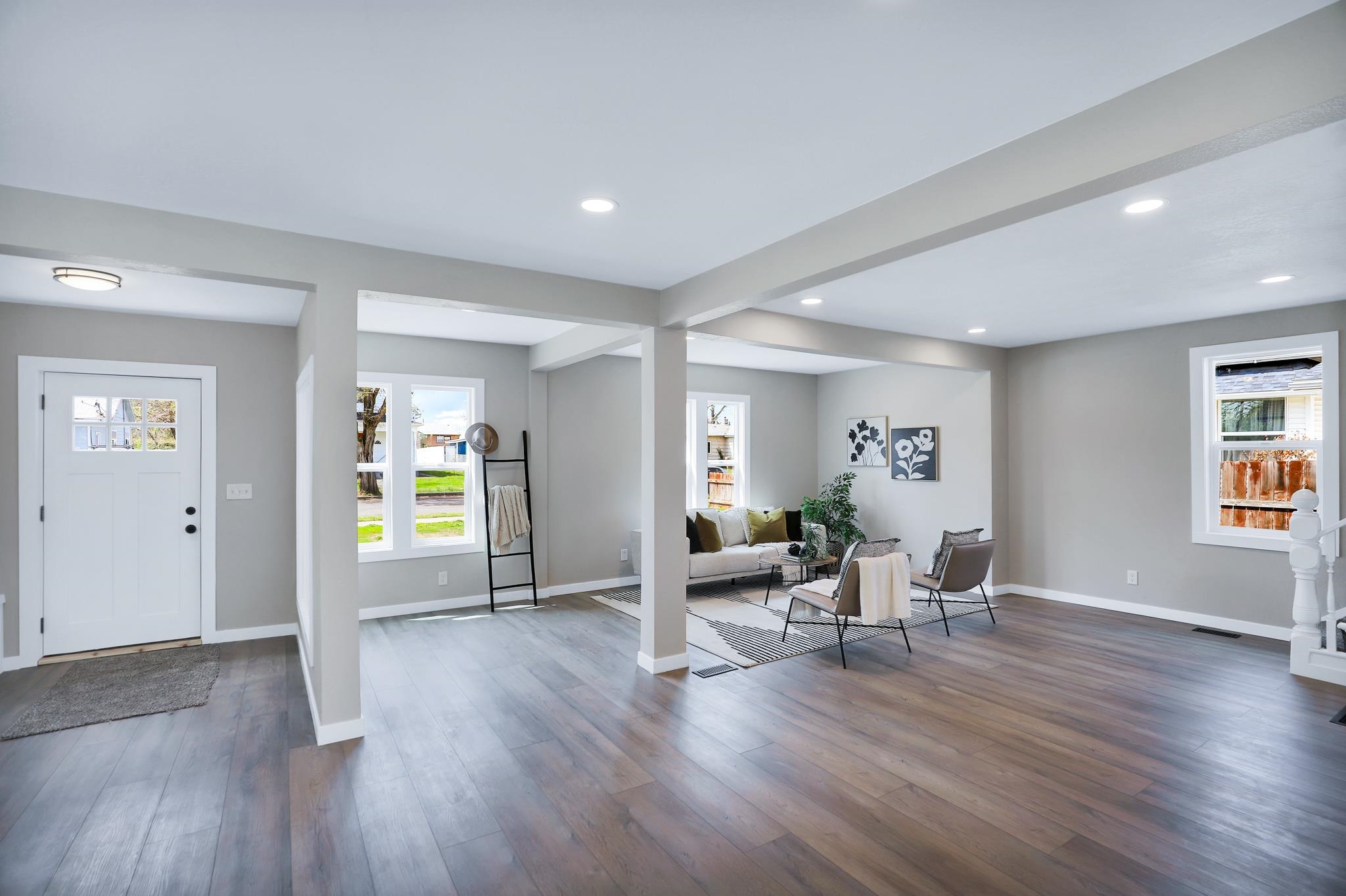 2434 E Wiscomb St - Photo 9