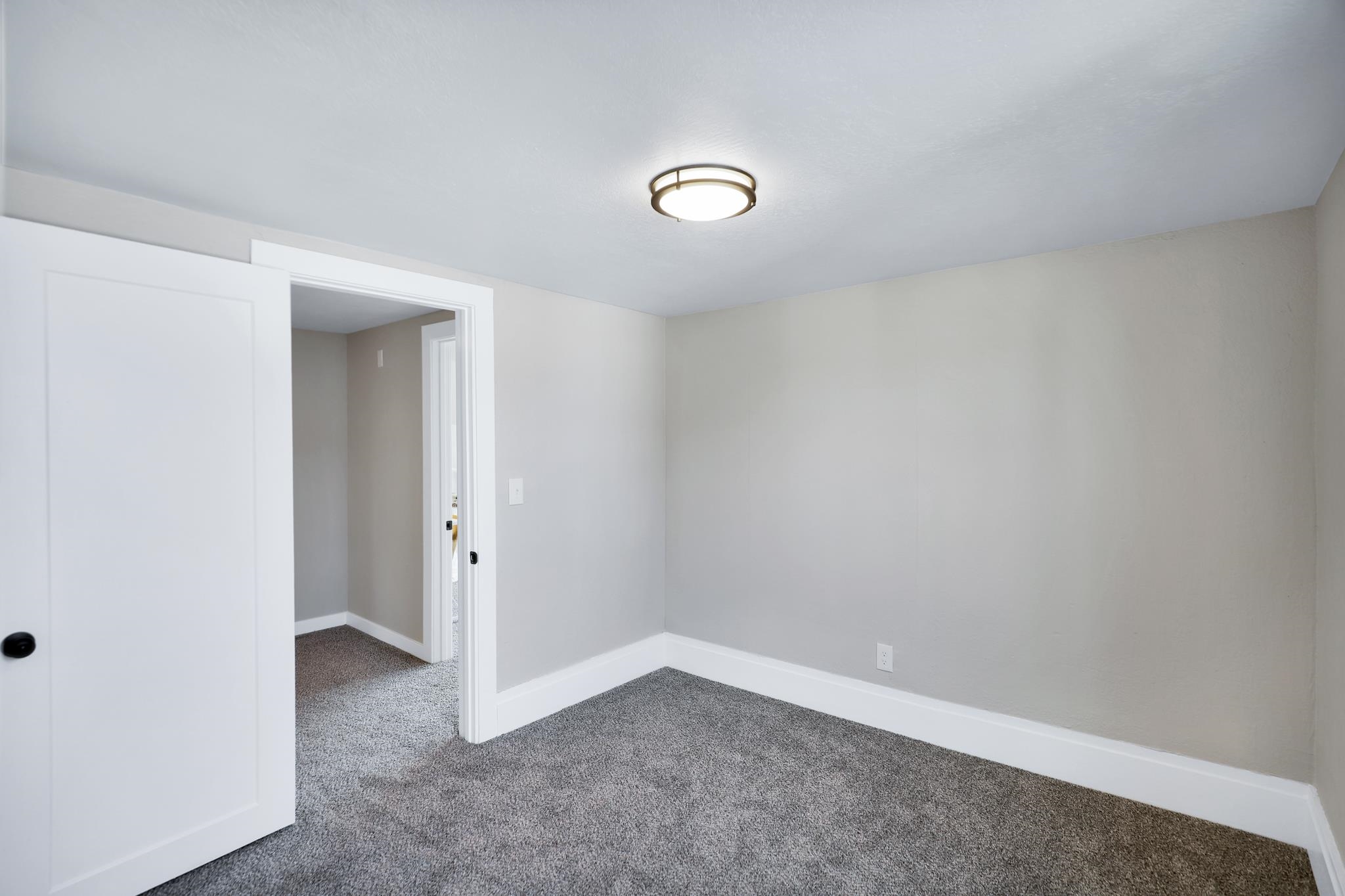 2434 E Wiscomb St - Photo 26