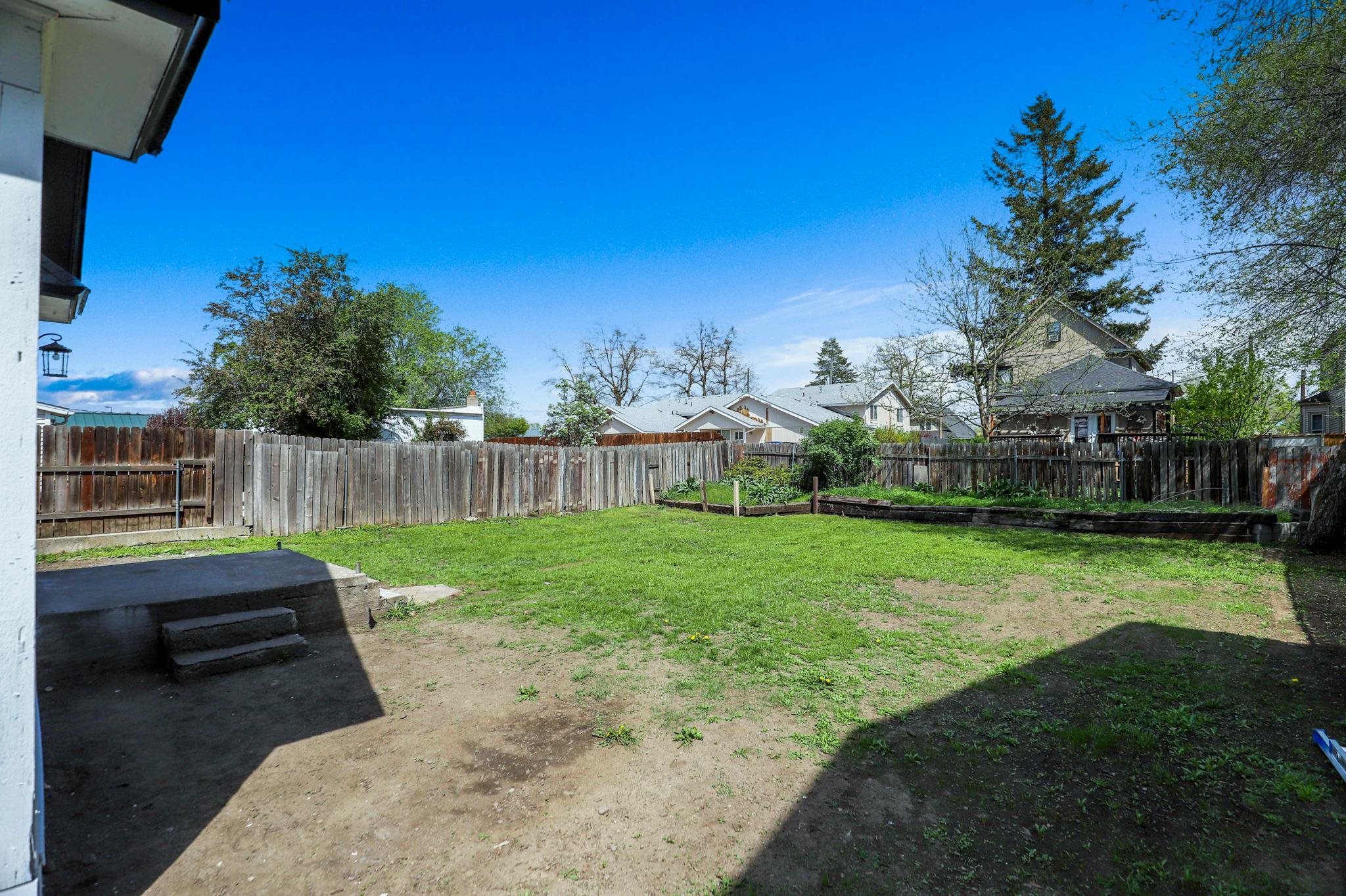 2434 E Wiscomb St - Photo 33