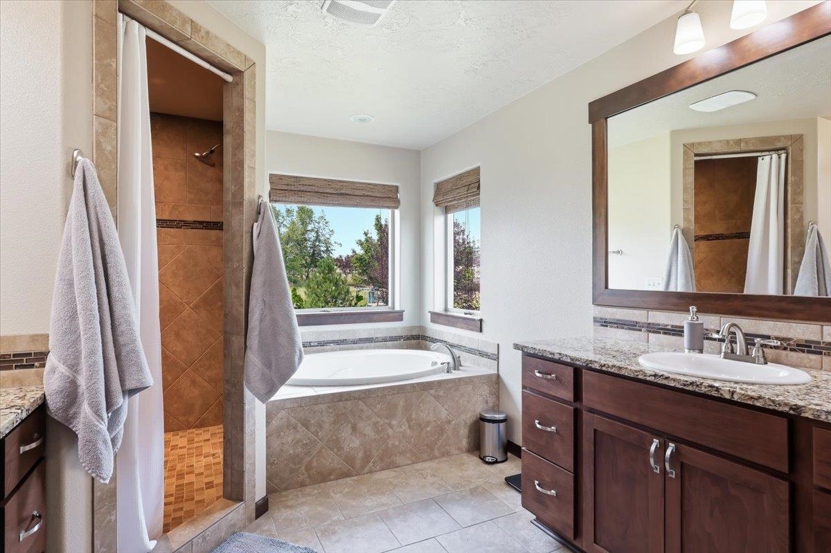 330 S Legend Tree Dr - Photo 12