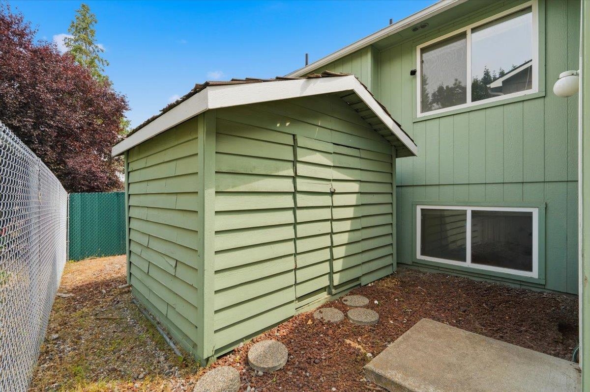 11405 E 42nd Ct - Photo 4