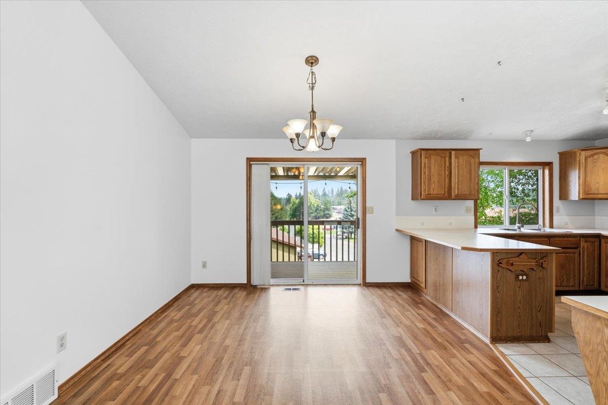 11405 E 42nd Ct - Photo 9
