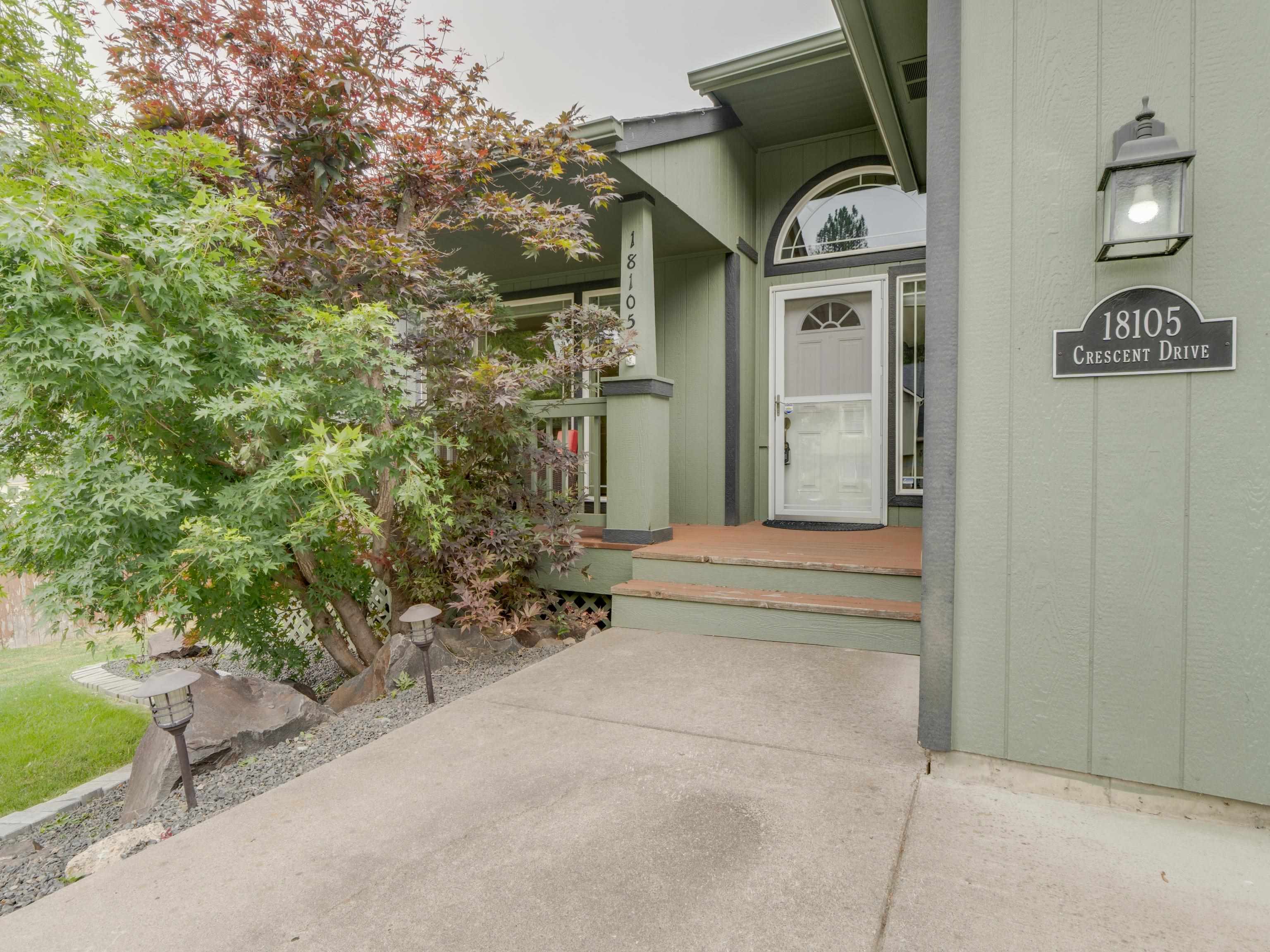 18105 E Crescent Dr - Photo 5