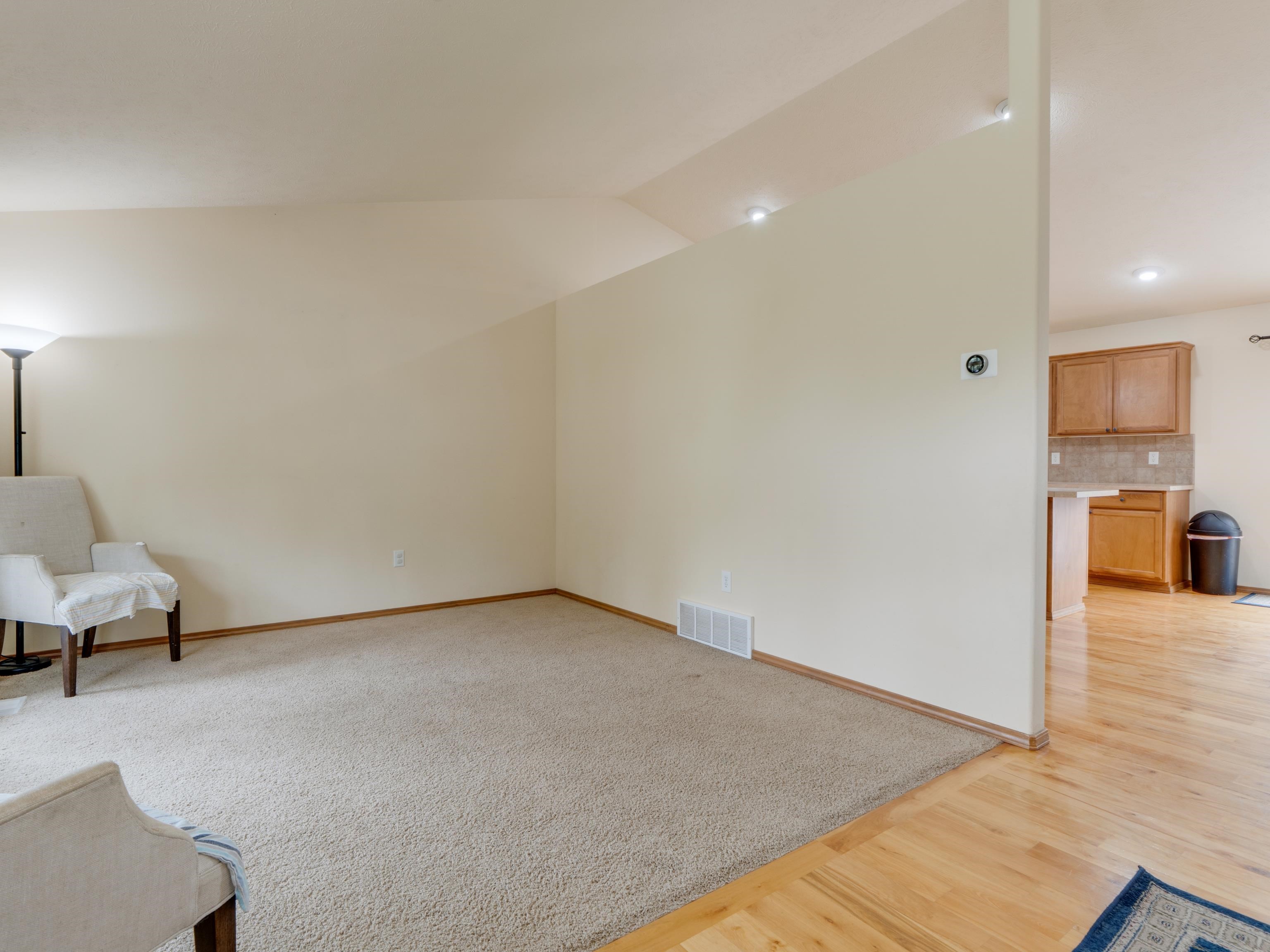 18105 E Crescent Dr - Photo 8