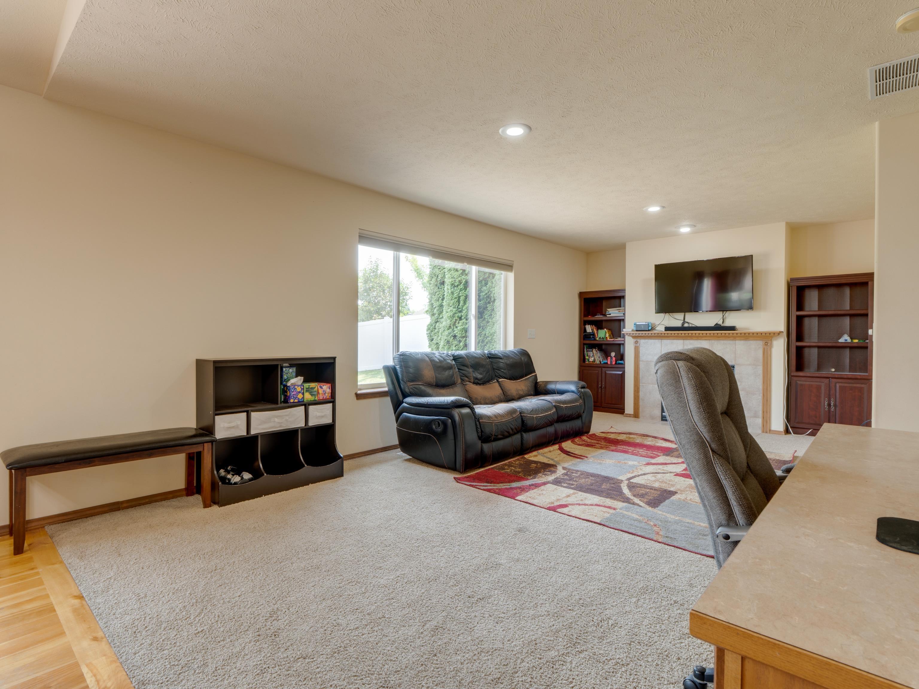 18105 E Crescent Dr - Photo 17