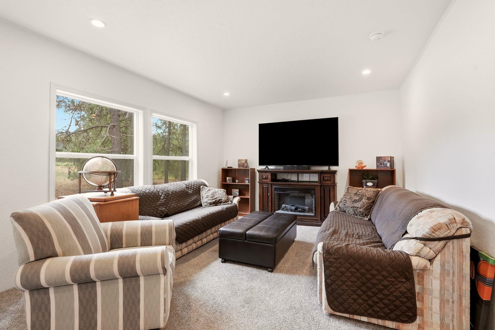 11914 E Laurel Rd - Photo 12